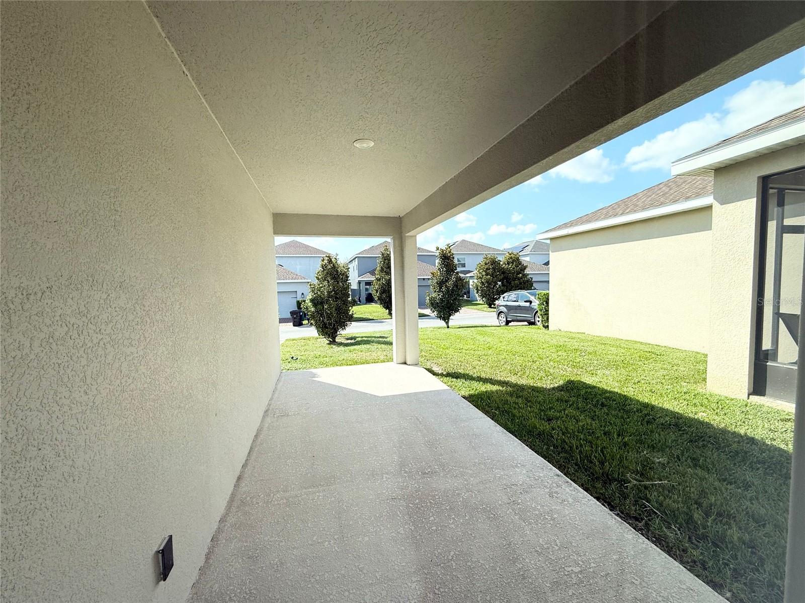 Image 11 of 15 For 7602 Summerlake Groves Street