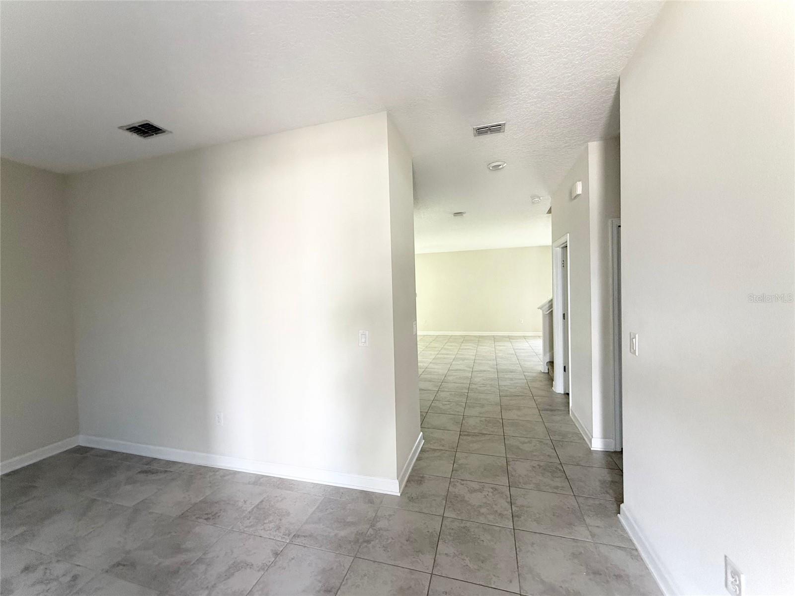 Image 6 of 15 For 7602 Summerlake Groves Street