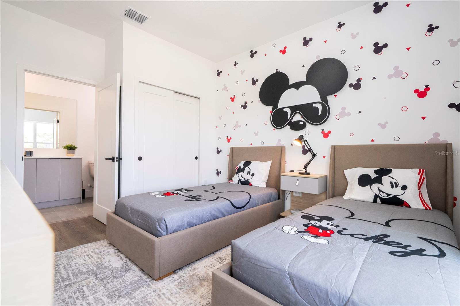 Image 39 of 60 For 2575 Santorini Drive