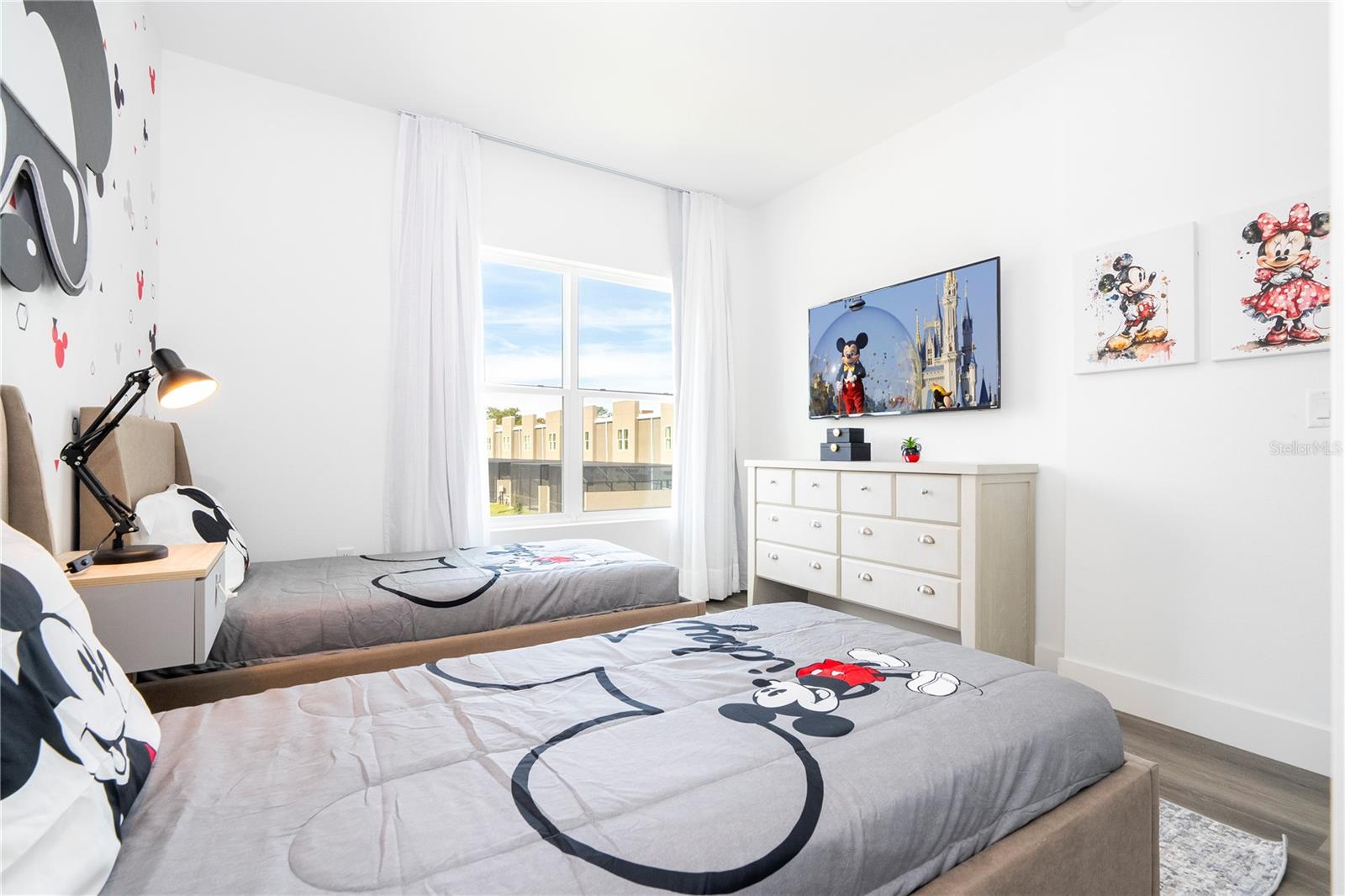 Image 40 of 60 For 2575 Santorini Drive