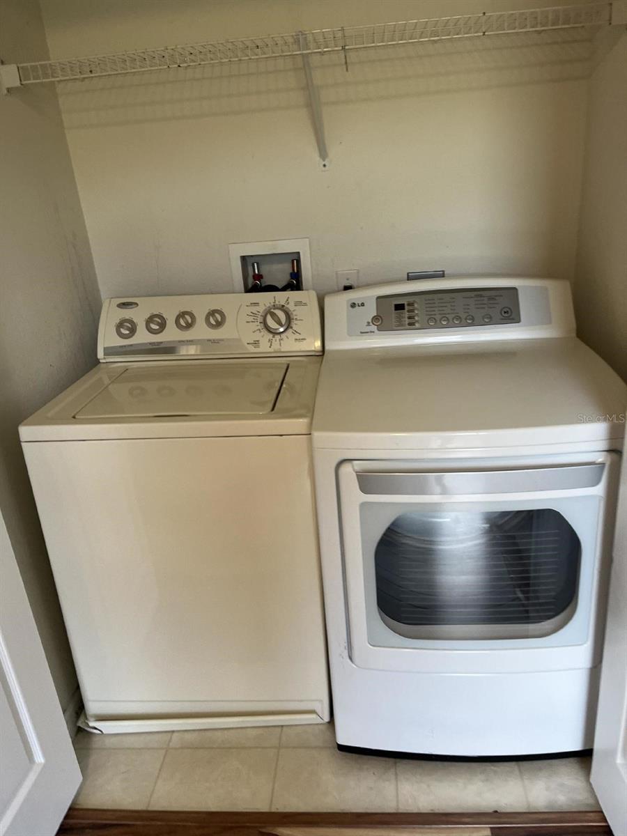 Image 15 of 16 For 13500 Applerose Lane 24