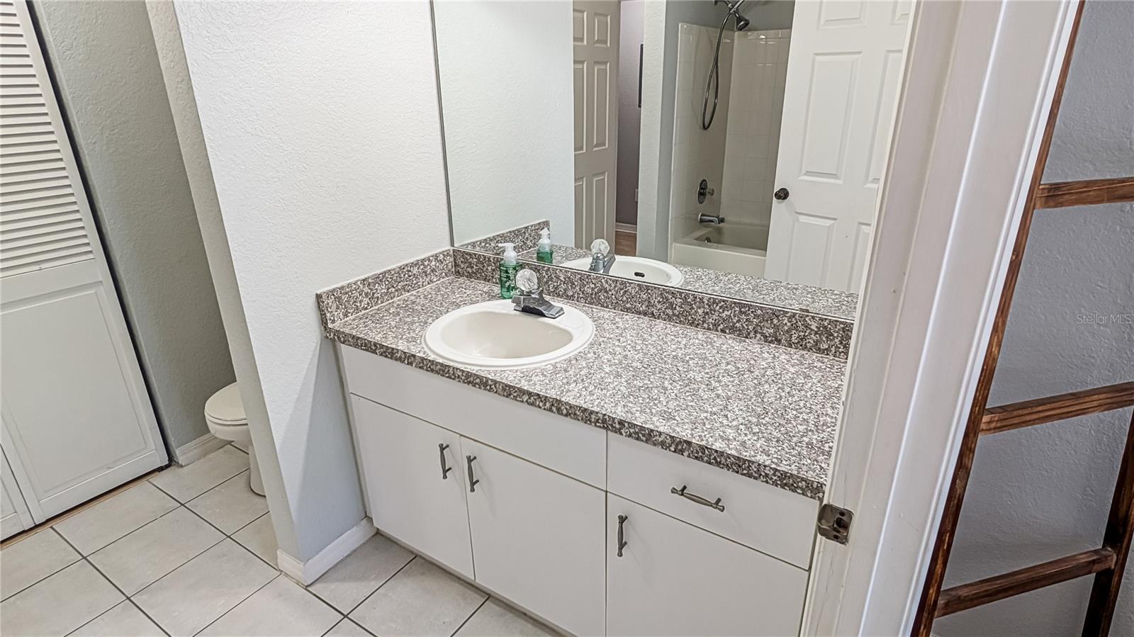 Image 13 of 21 For 6324 Raleigh Street 712