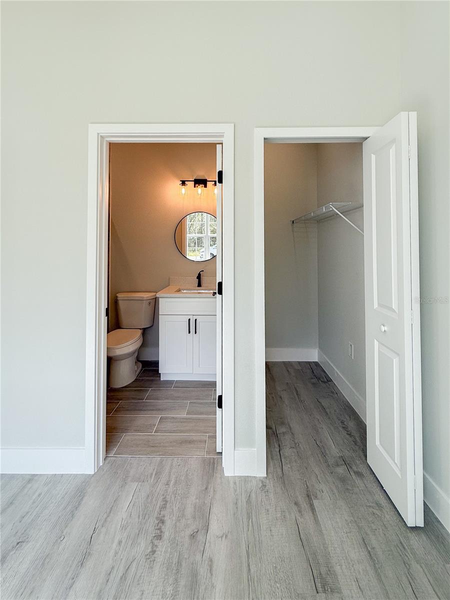 Image 13 of 34 For 6243 133rd Street Road