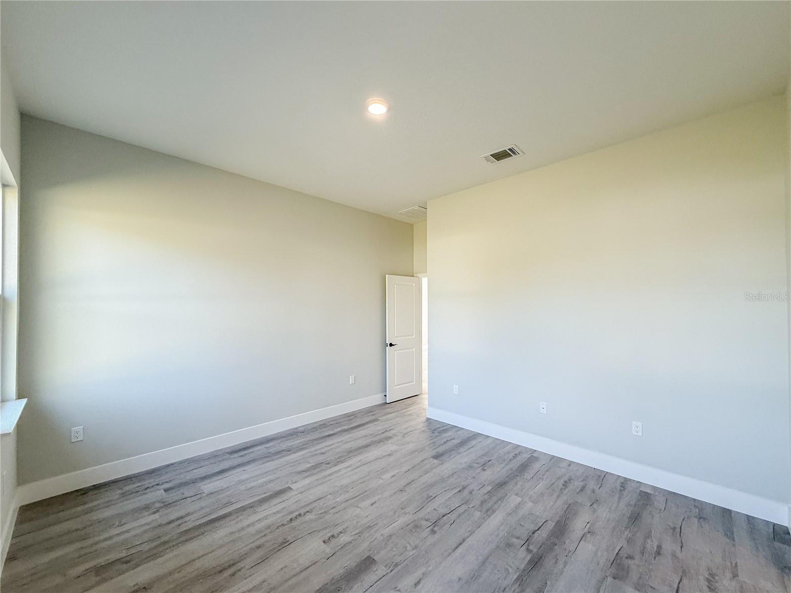 Image 22 of 34 For 6243 133rd Street Road