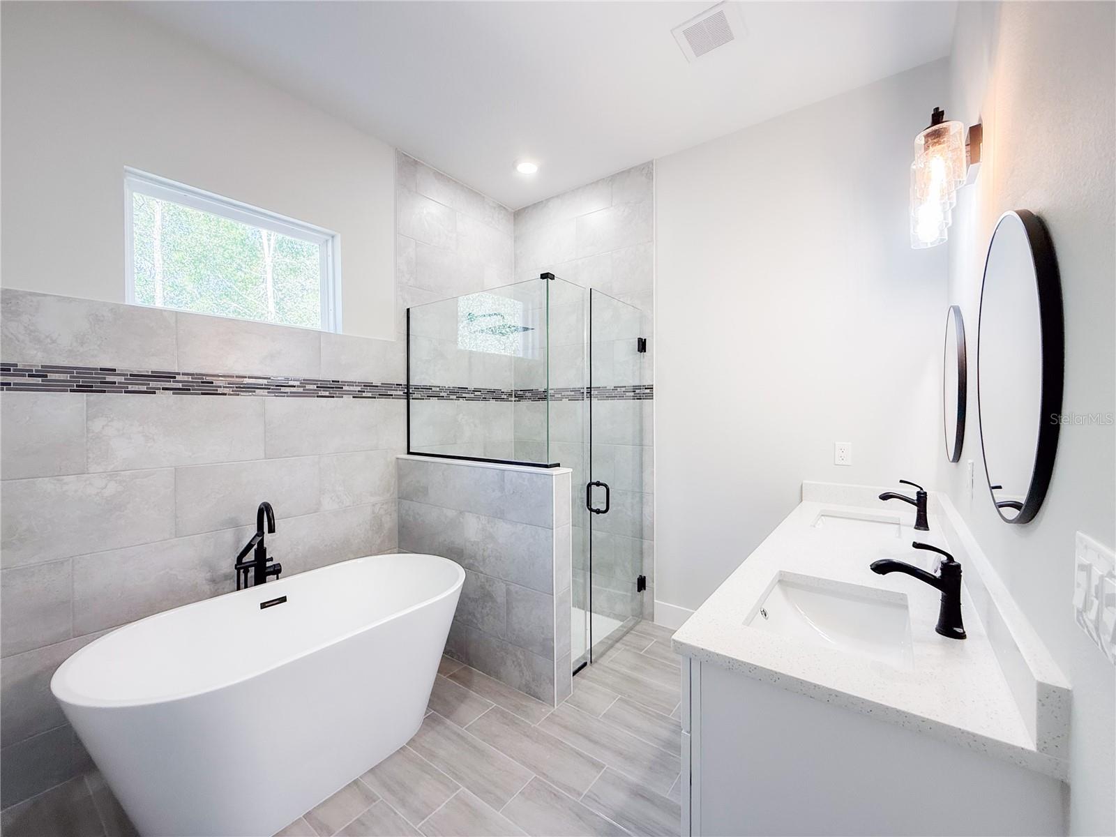 Image 23 of 34 For 6243 133rd Street Road