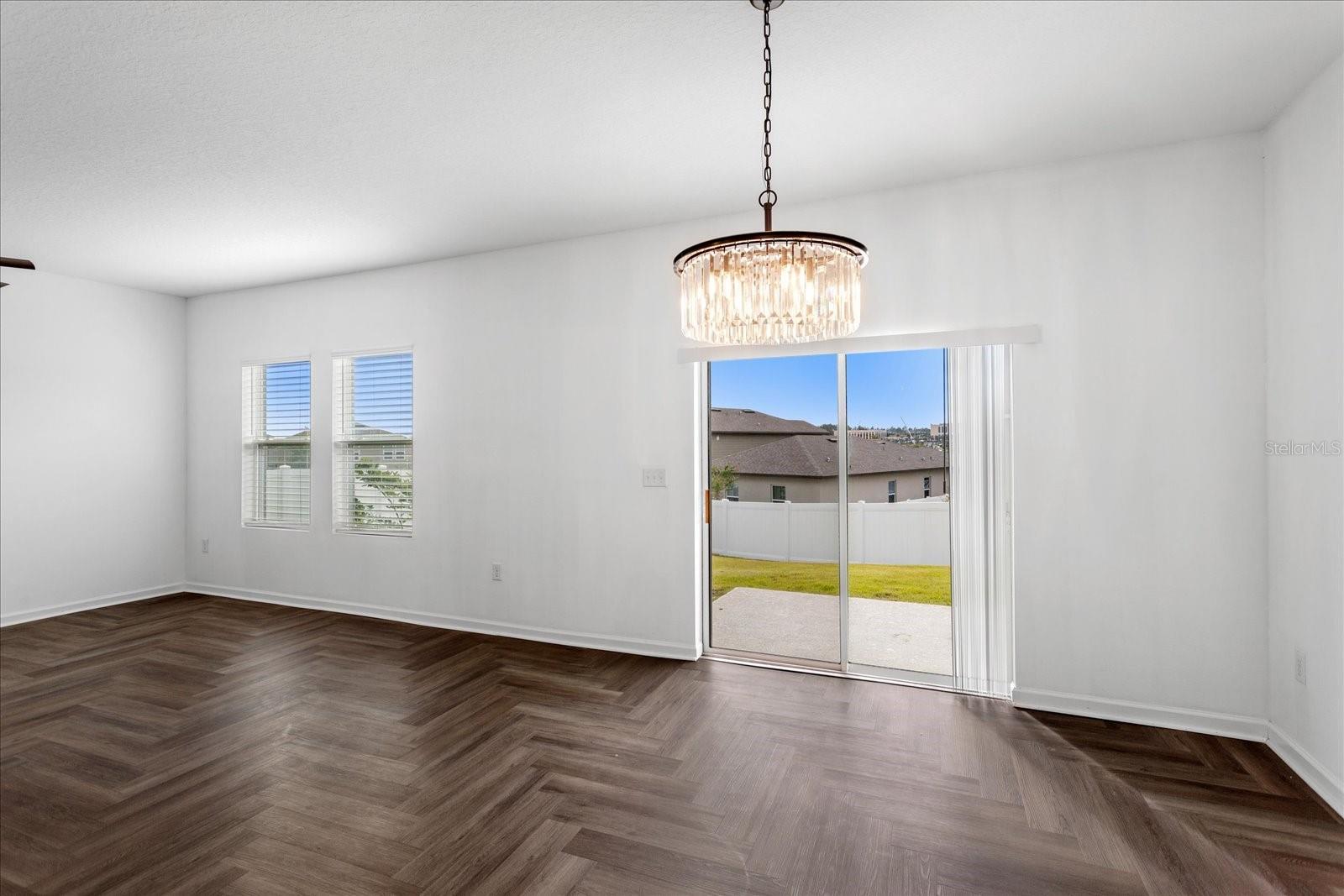 Image 16 of 39 For 2121 Treasure Hill Street