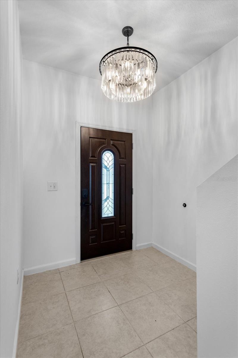 Image 5 of 39 For 2121 Treasure Hill Street