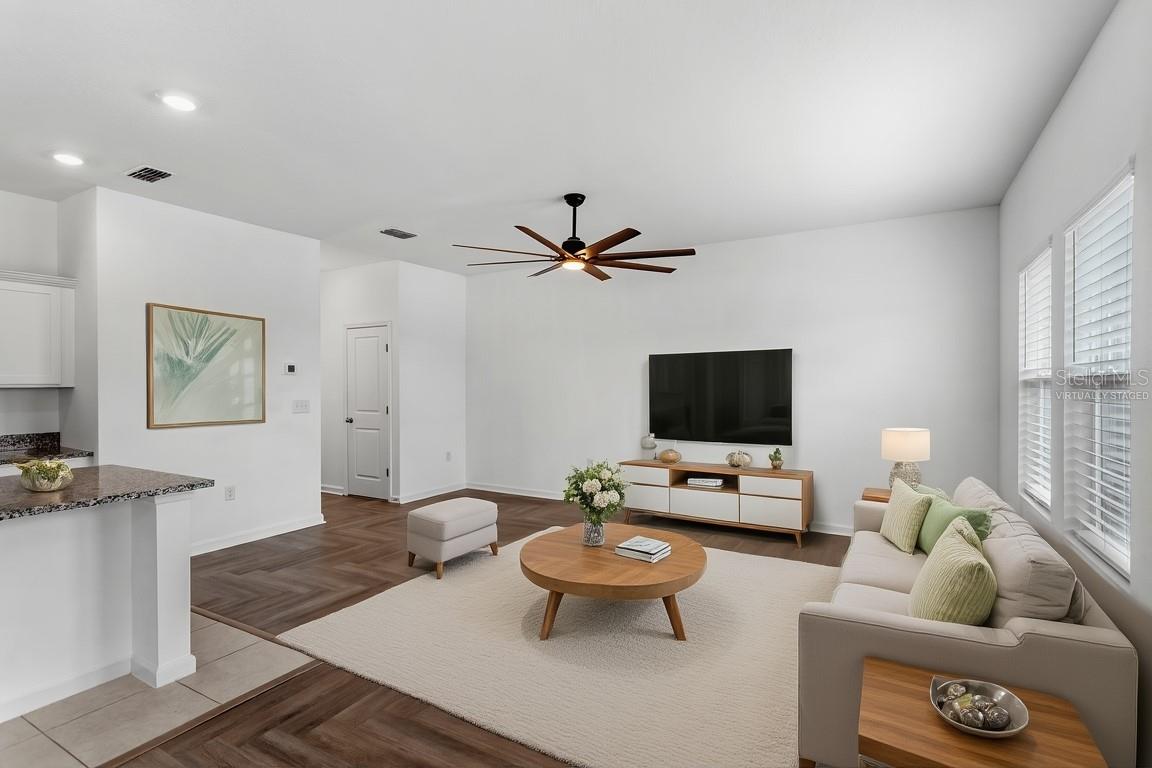 Image 8 of 39 For 2121 Treasure Hill Street