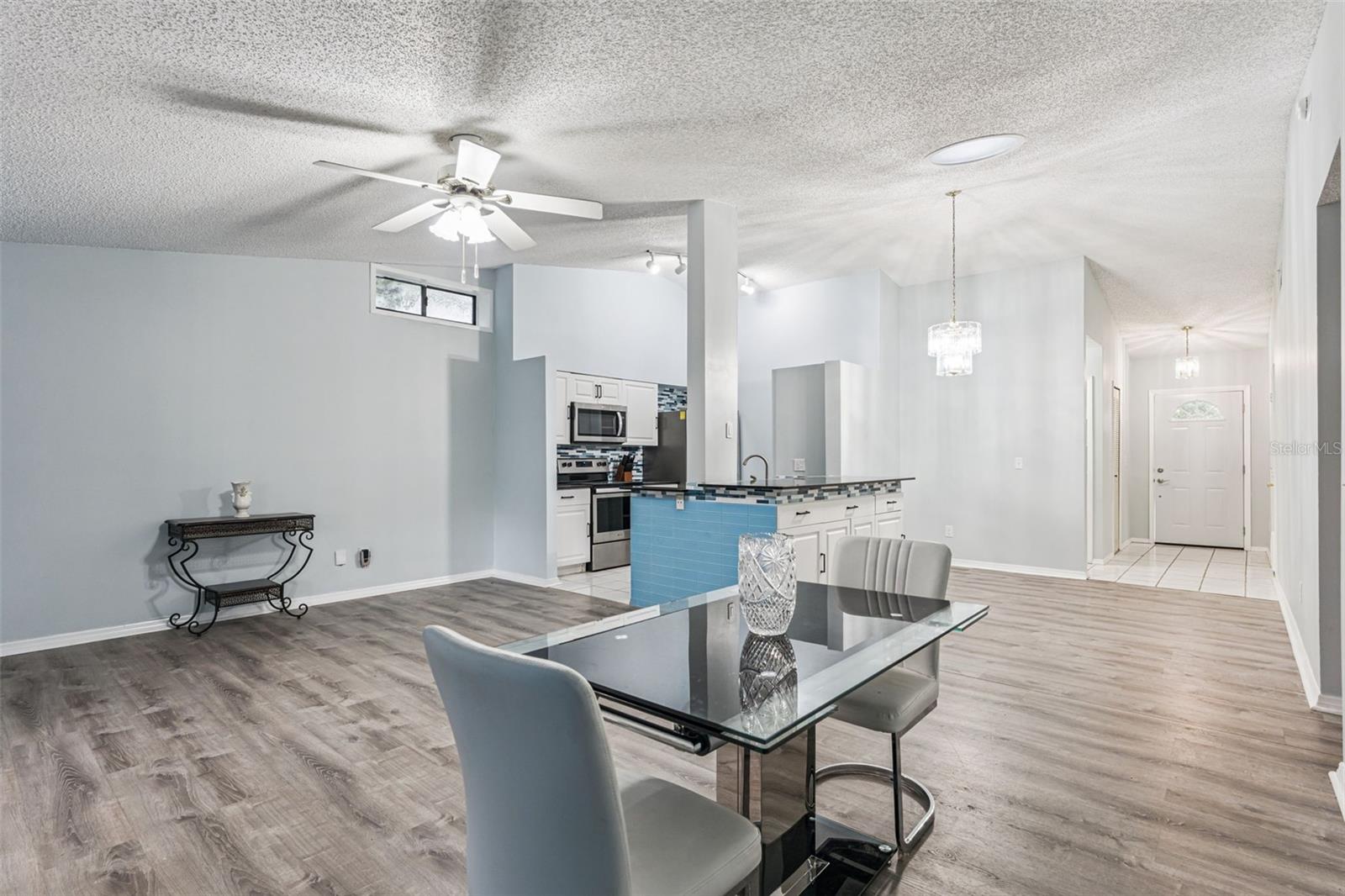 Image 3 of 19 For 108 Clear Lake Circle
