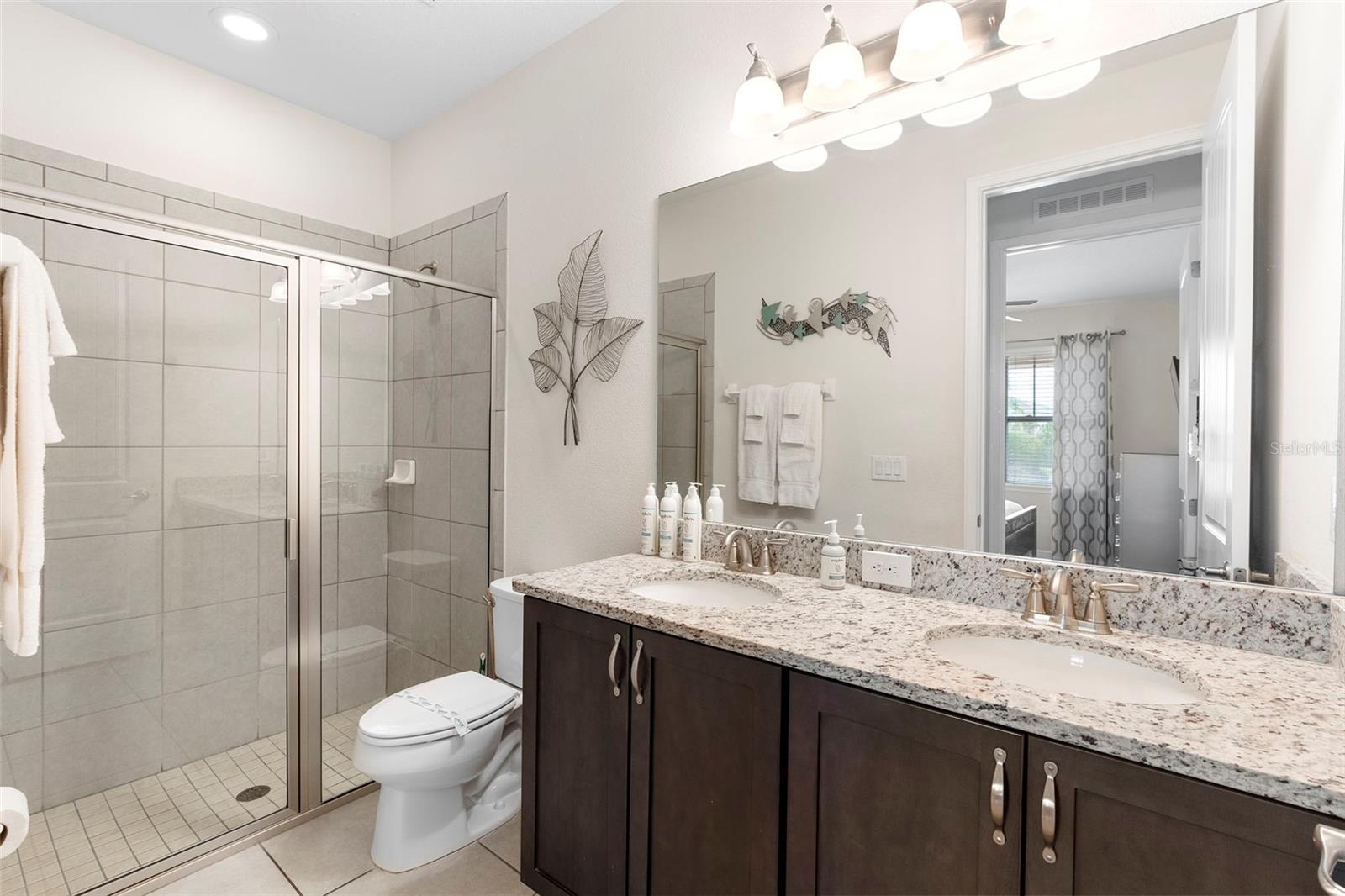 Image 35 of 69 For 7721 Fairfax Drive