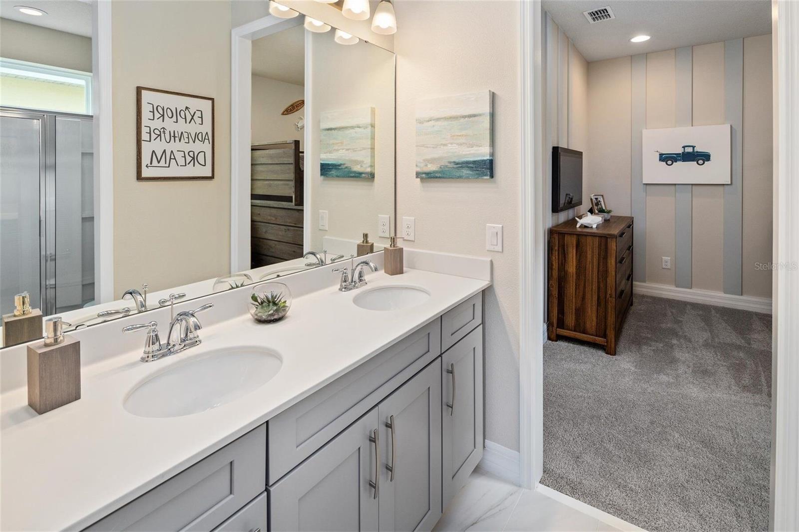 Image 19 of 26 For 2319 Sea Rock Rose Trail