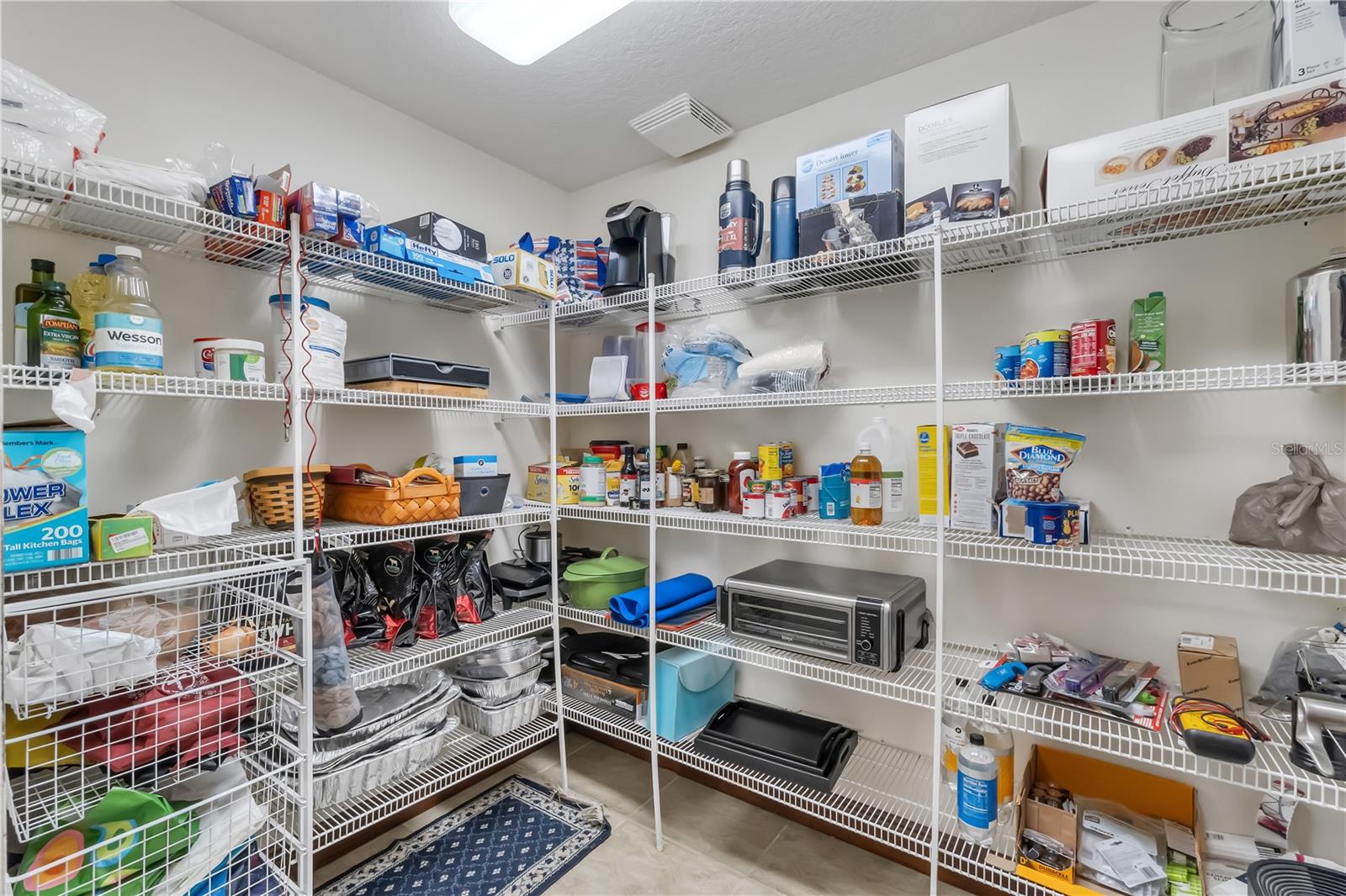 Image 17 of 43 For 6027 Lake Lizzie Drive