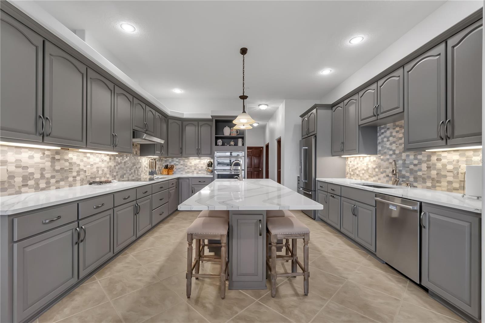 Image 18 of 43 For 6027 Lake Lizzie Drive