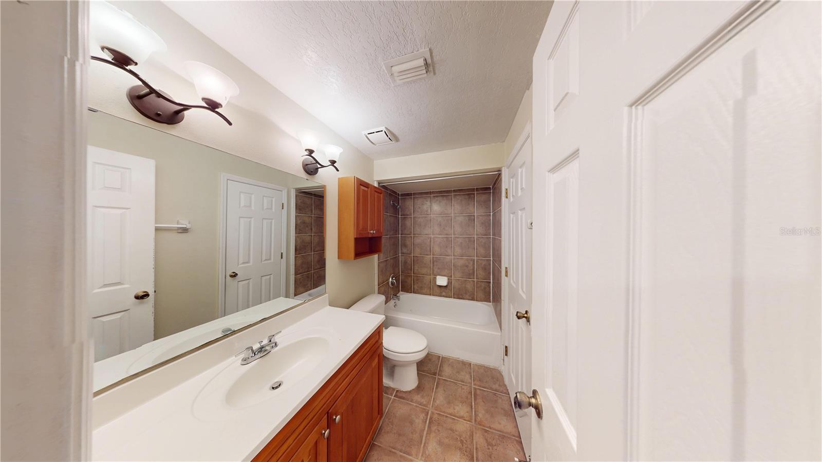Image 13 of 20 For 4954 Tangerine Avenue 4954