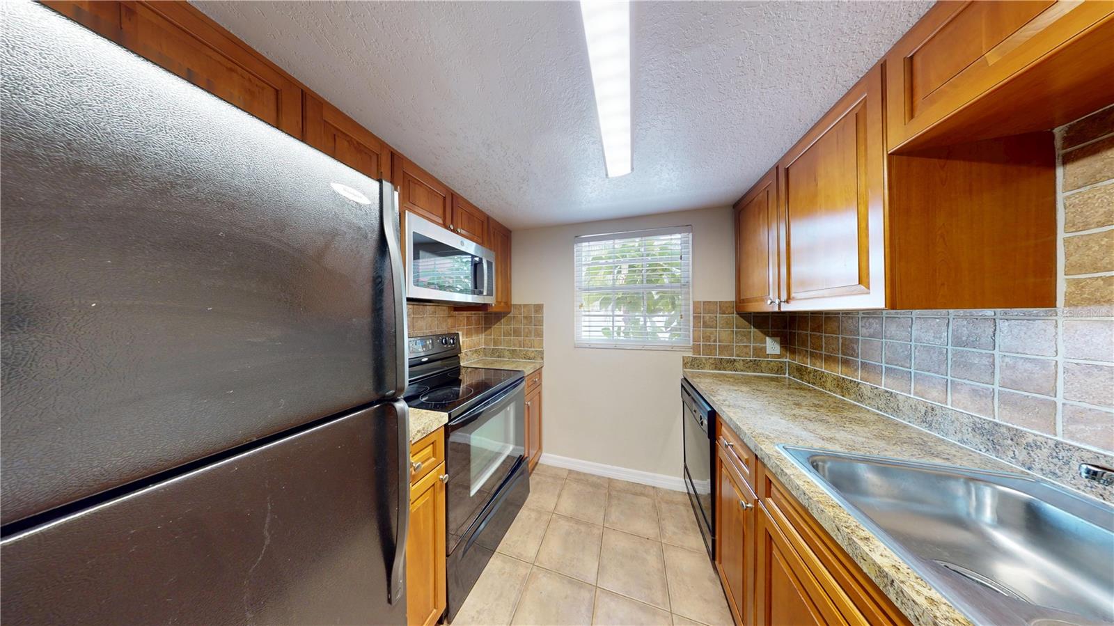 Image 7 of 20 For 4954 Tangerine Avenue 4954