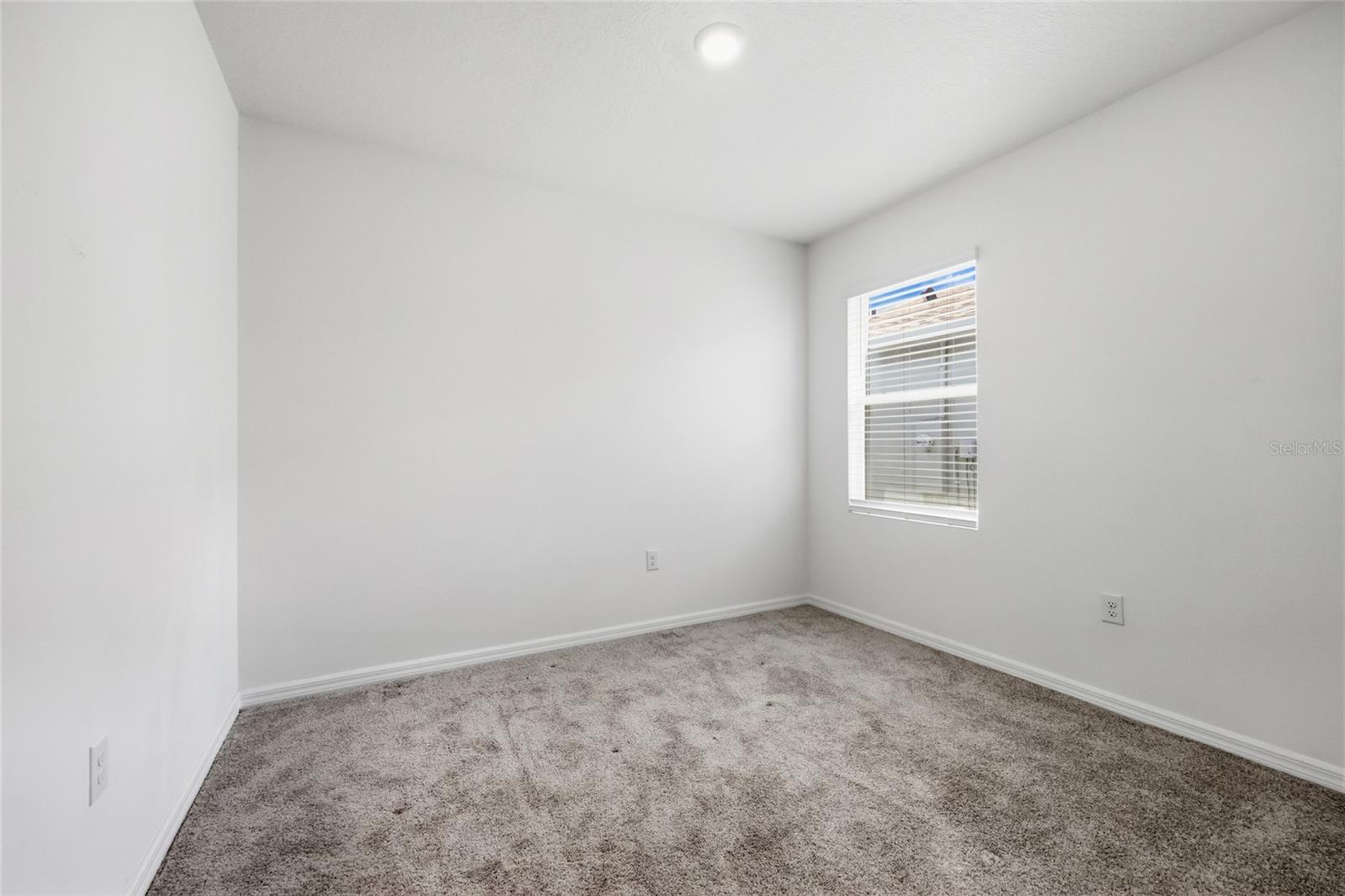 Image 27 of 35 For 3604 Sungrove Circle