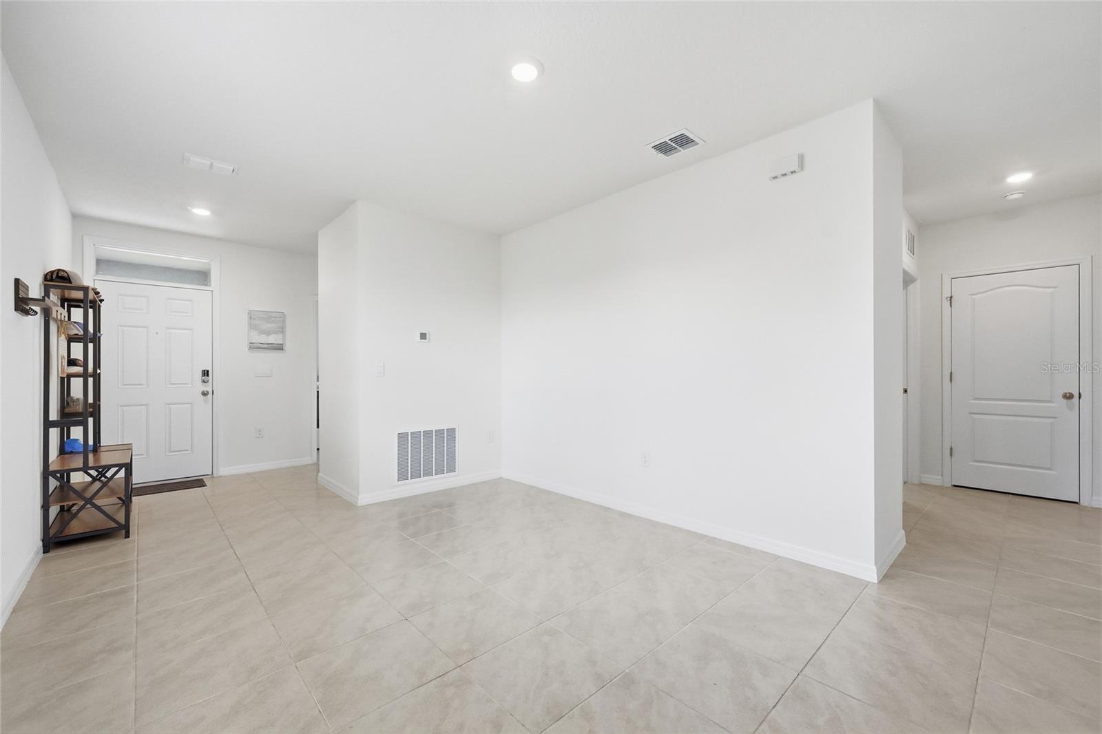 Image 8 of 35 For 3604 Sungrove Circle