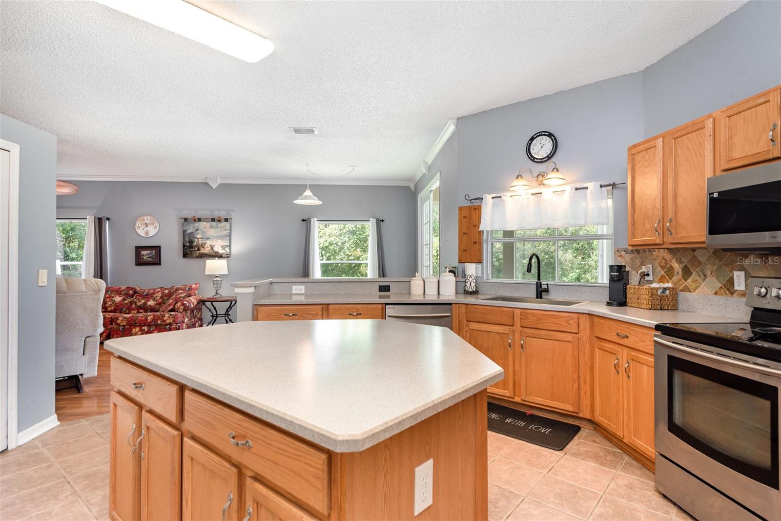 Image 13 of 34 For 4609 Indian River Drive