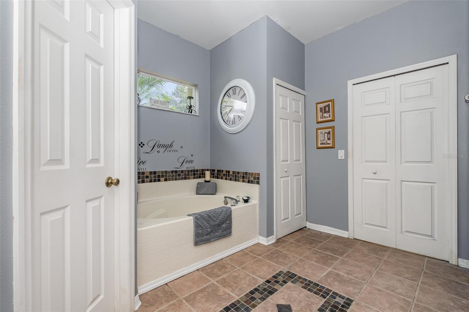 Image 19 of 34 For 4609 Indian River Drive