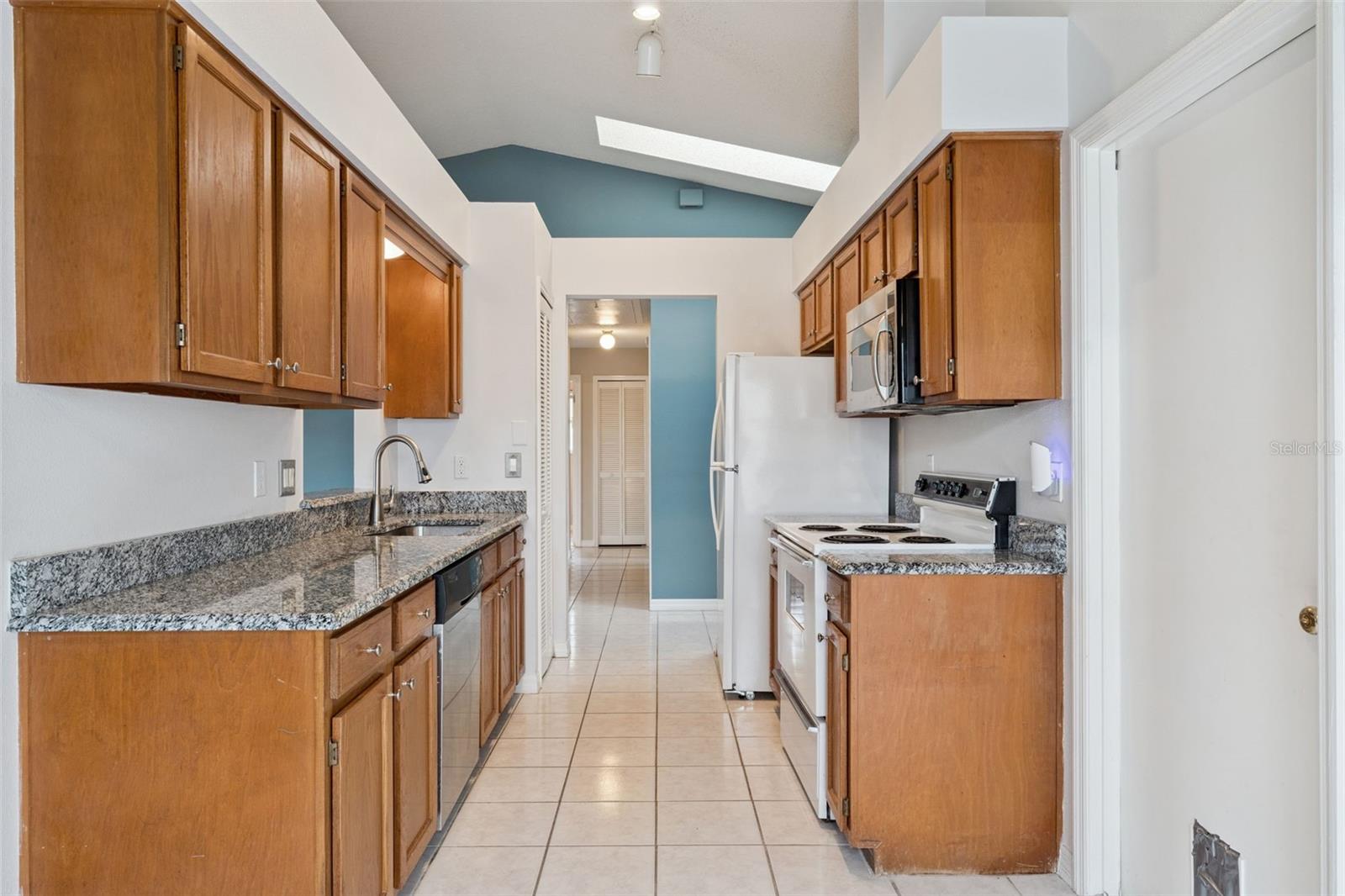 Image 9 of 21 For 212 Bristol Circle