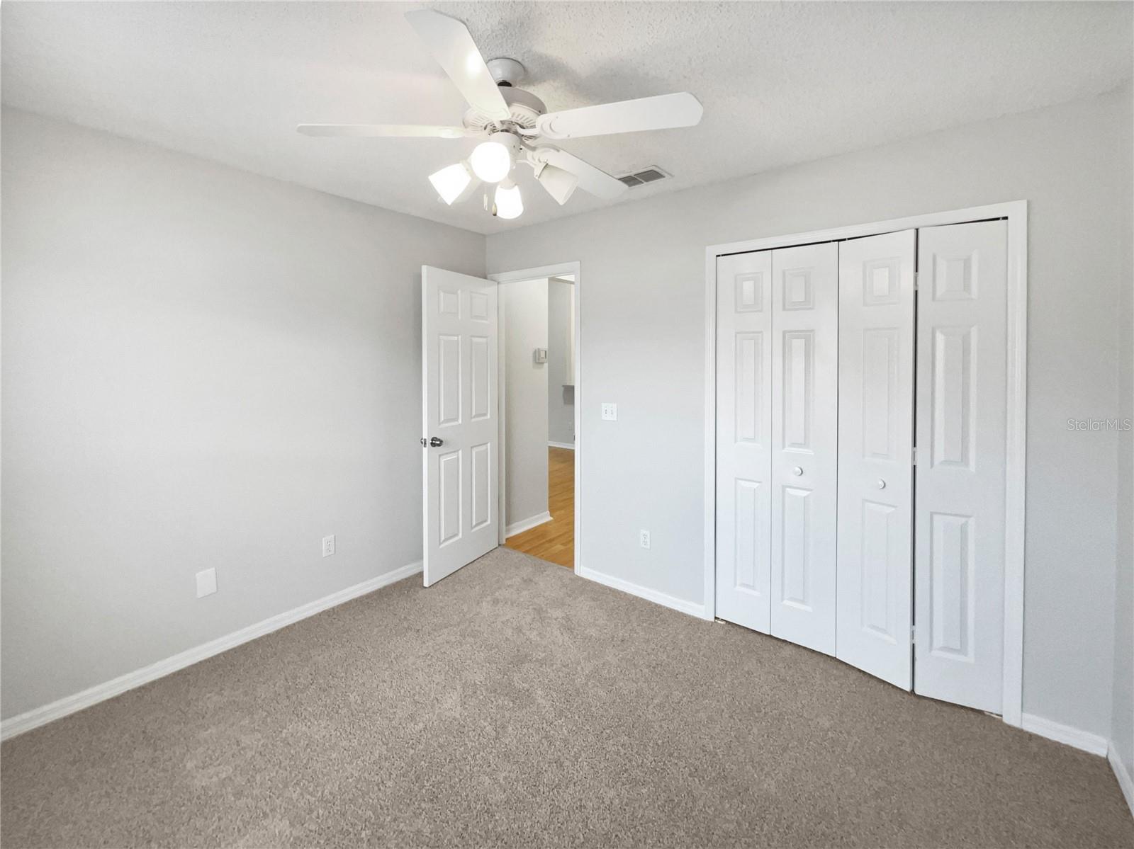 Image 19 of 28 For 7813 Myrtle Oak Lane