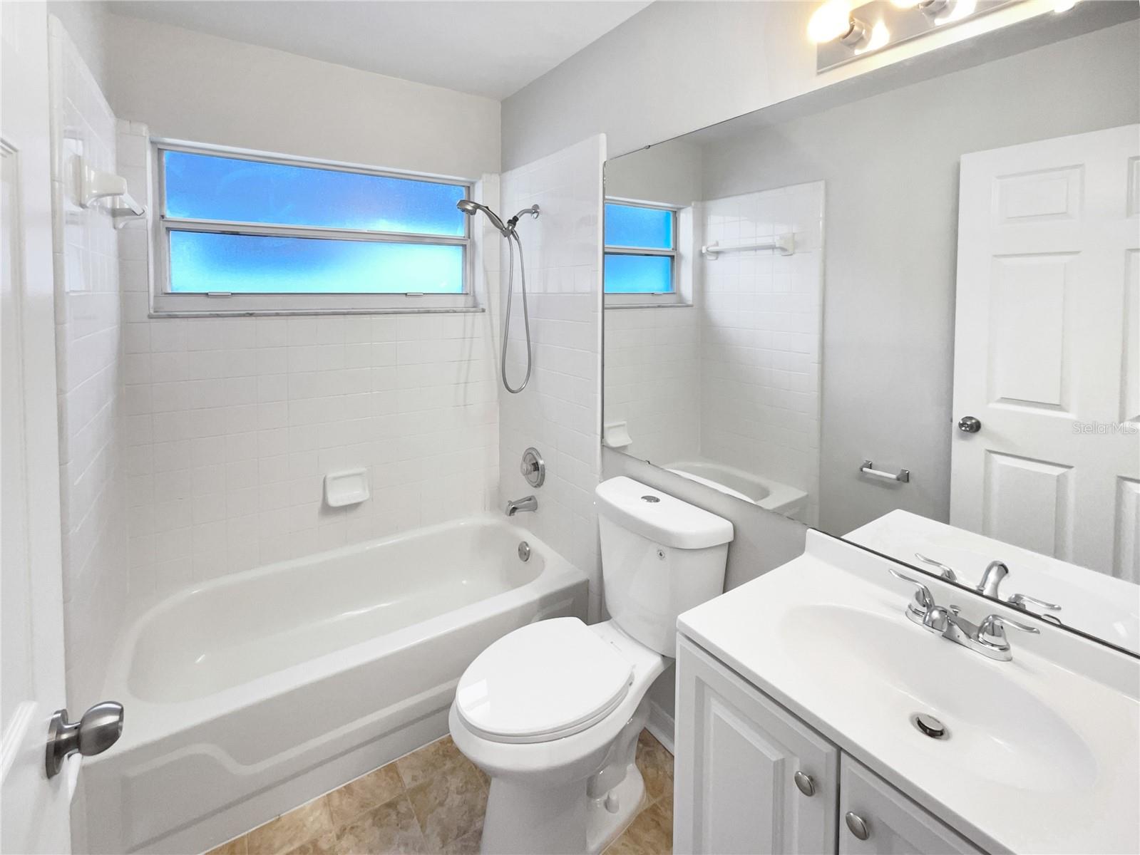 Image 20 of 28 For 7813 Myrtle Oak Lane