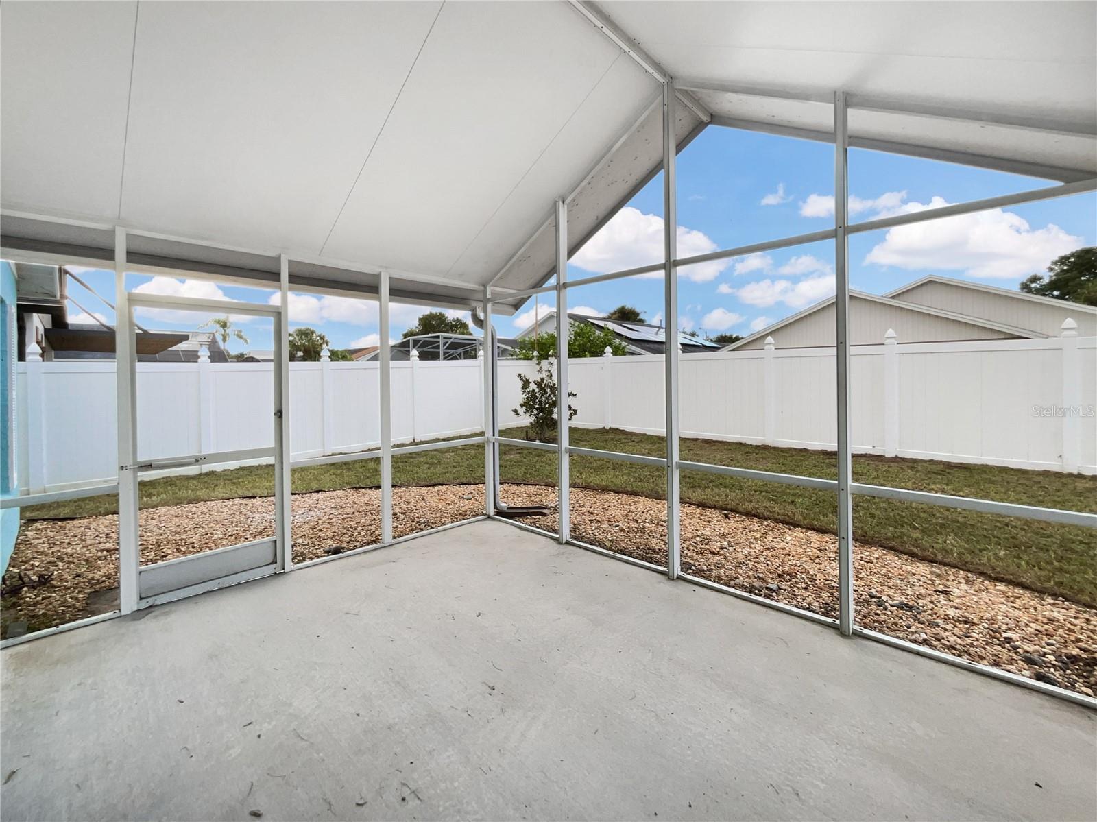 Image 27 of 28 For 7813 Myrtle Oak Lane