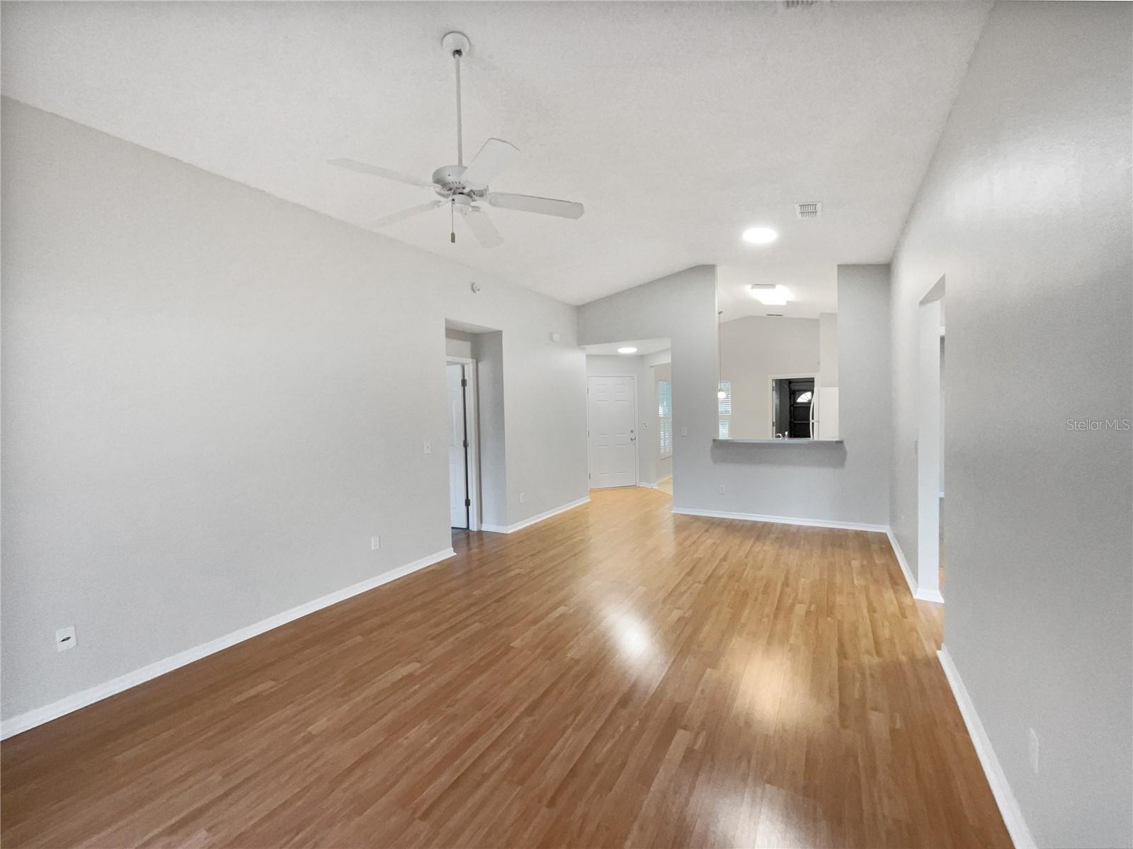 Image 3 of 28 For 7813 Myrtle Oak Lane