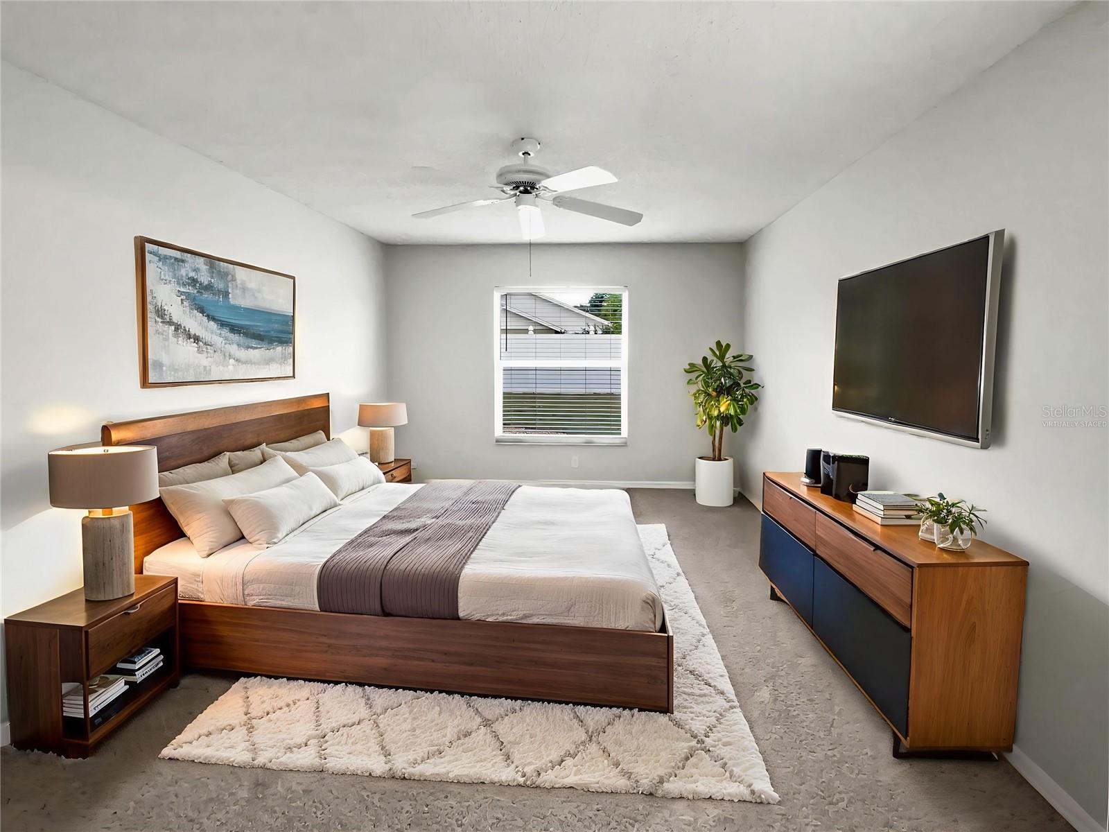 Image 4 of 28 For 7813 Myrtle Oak Lane