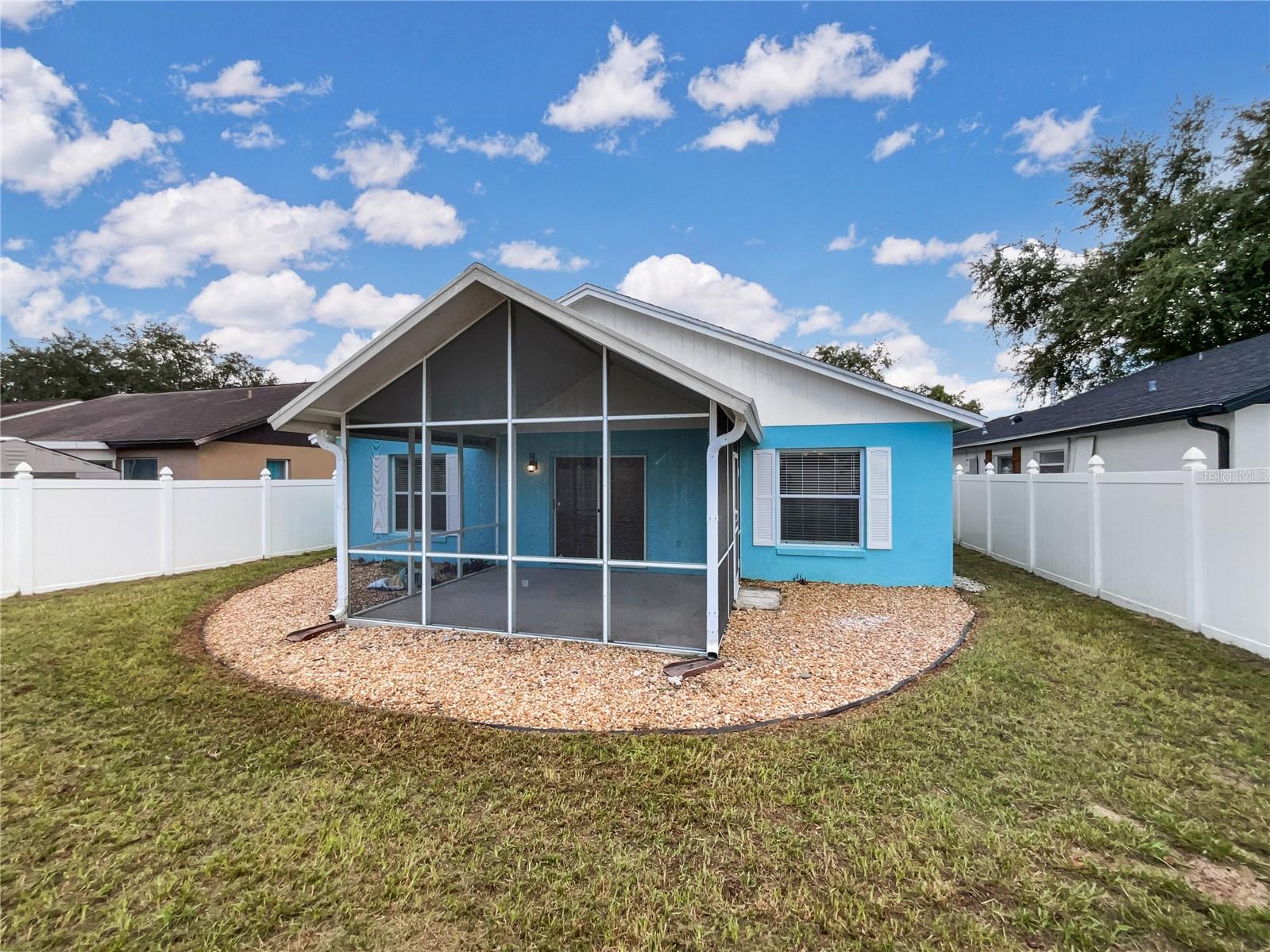 Image 8 of 28 For 7813 Myrtle Oak Lane