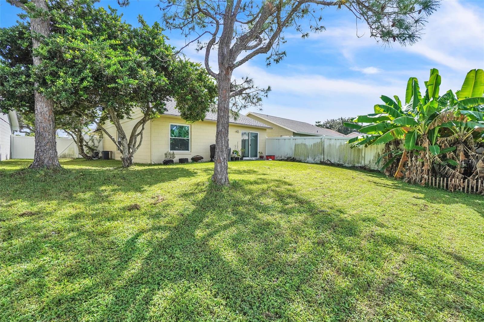 Image 3 of 27 For 9148 Dubois Boulevard