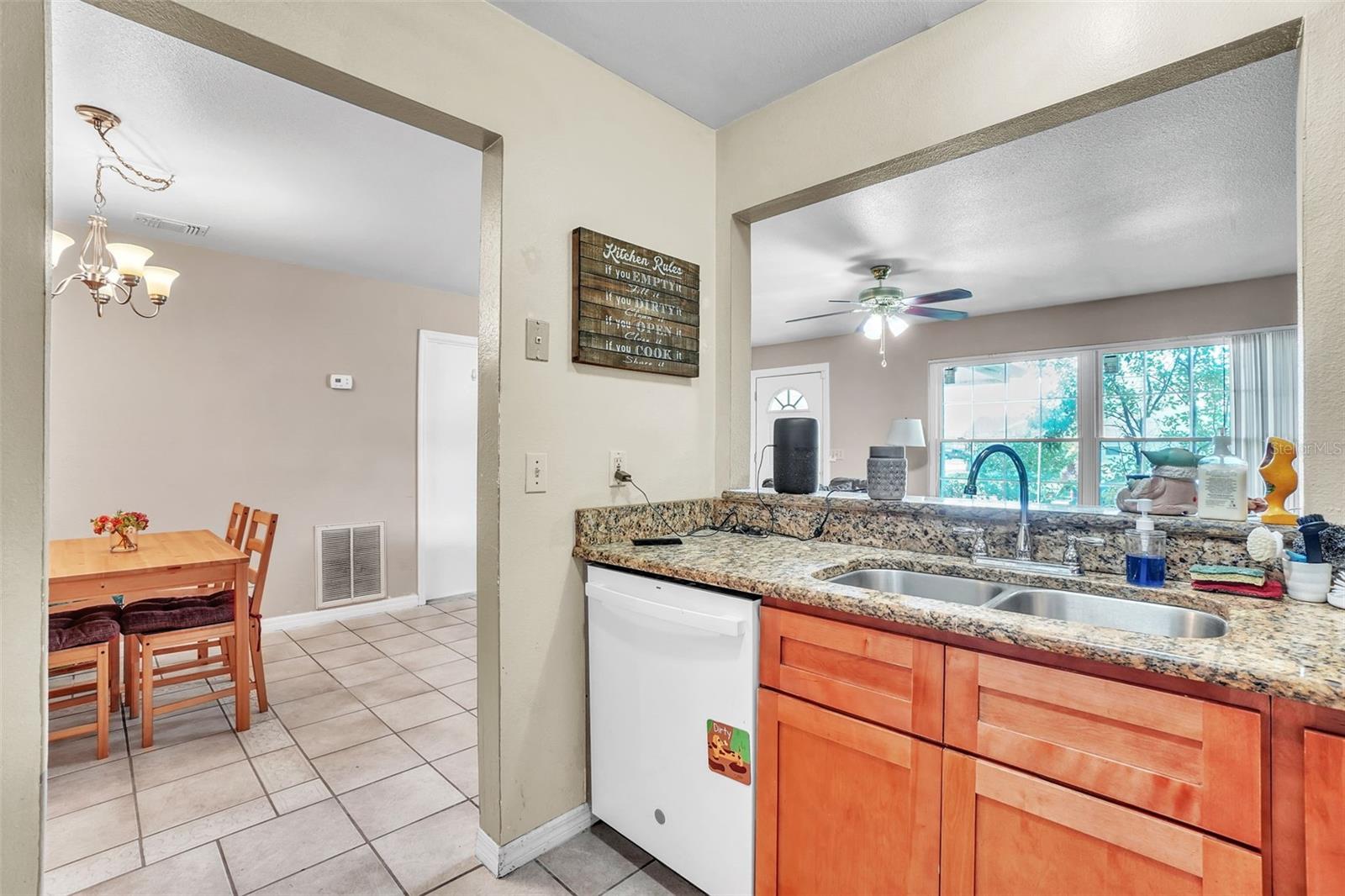 Image 6 of 27 For 9148 Dubois Boulevard