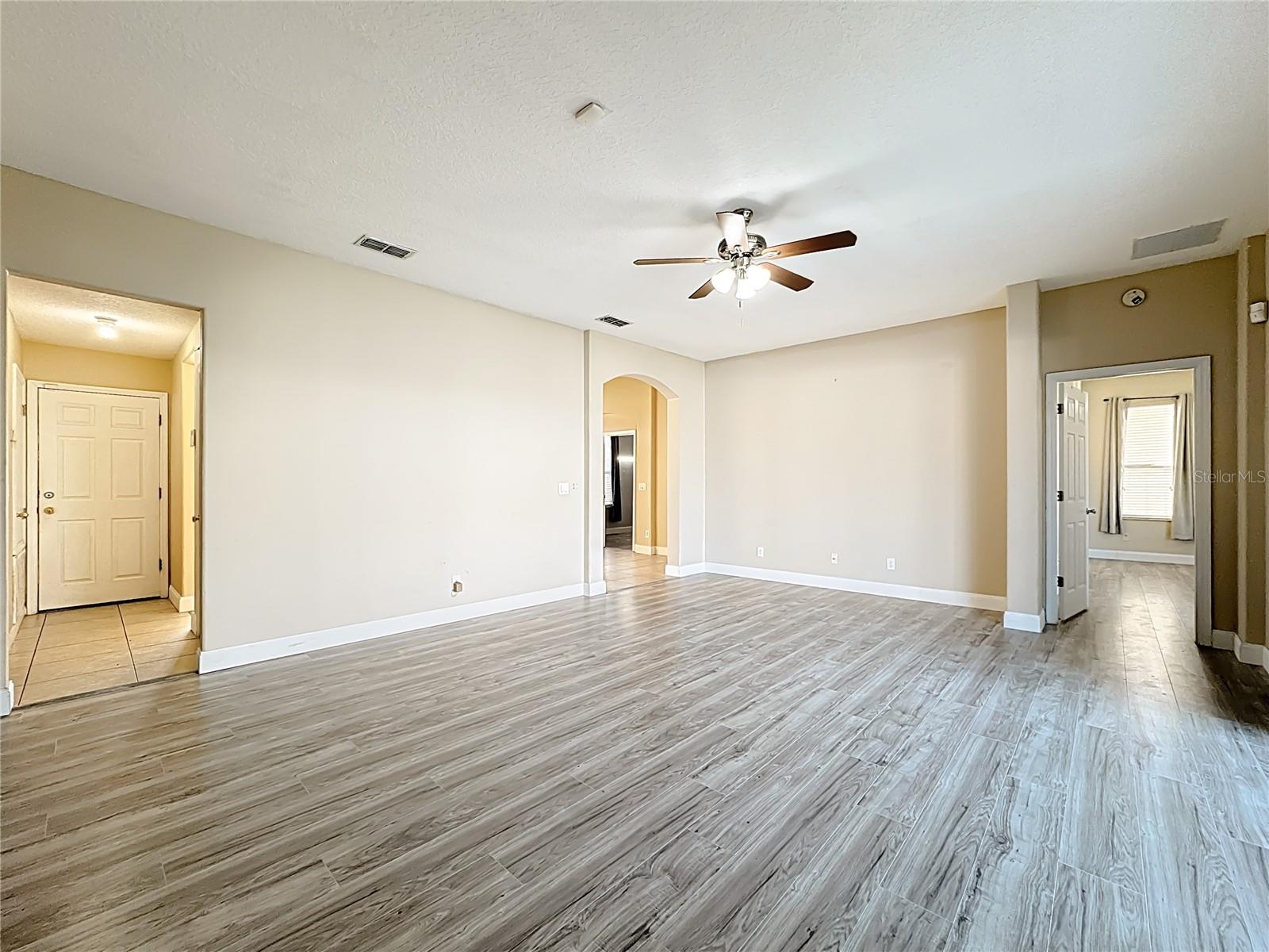 Image 11 of 88 For 9551 Bennington Chase Drive