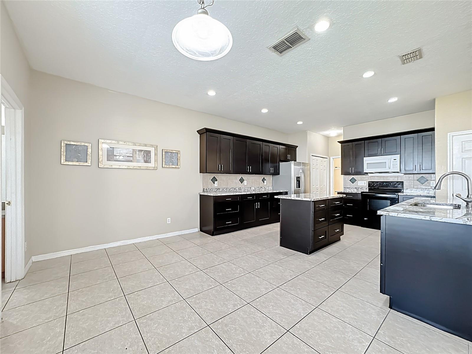 Image 13 of 88 For 9551 Bennington Chase Drive