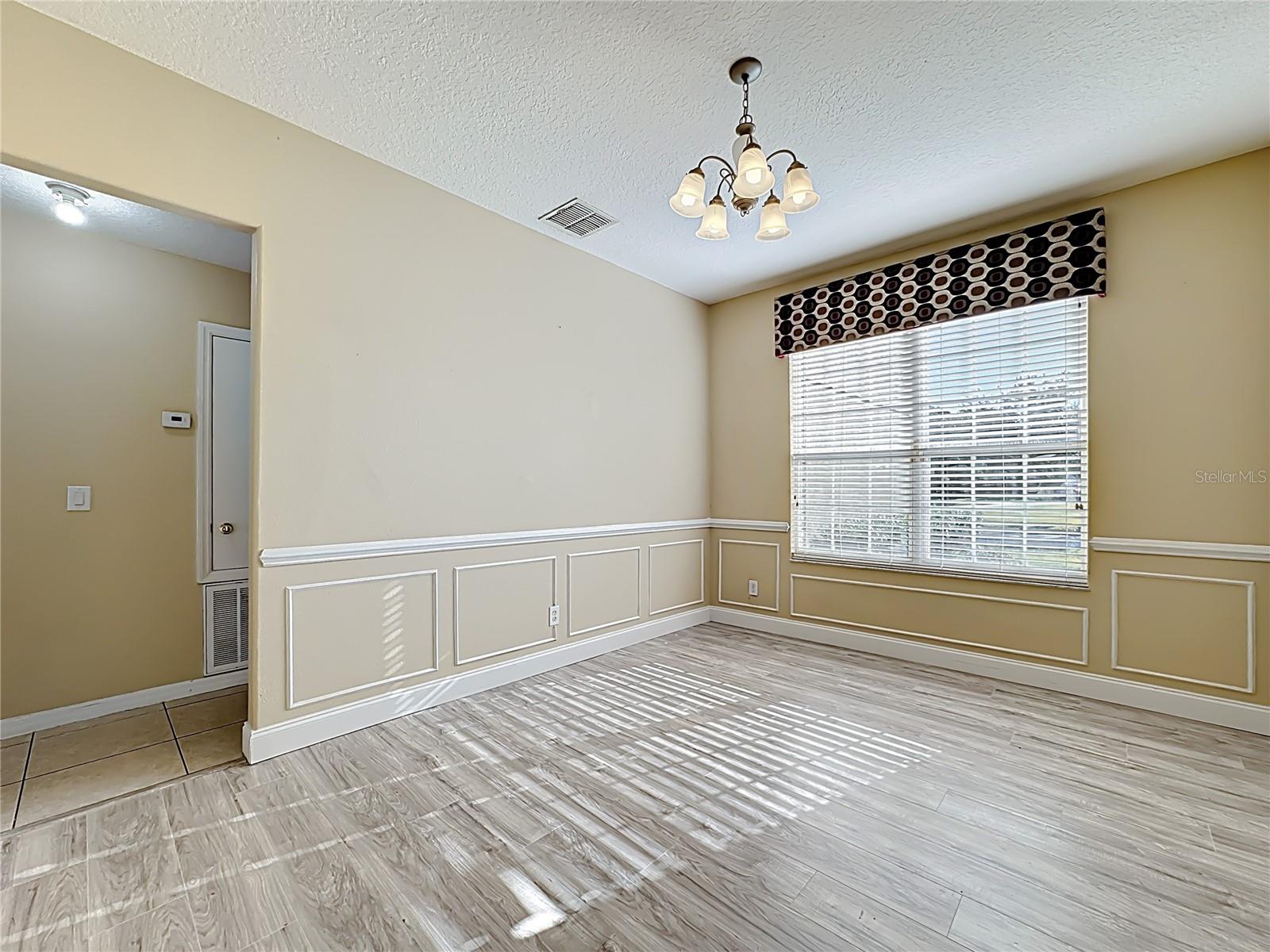 Image 4 of 88 For 9551 Bennington Chase Drive