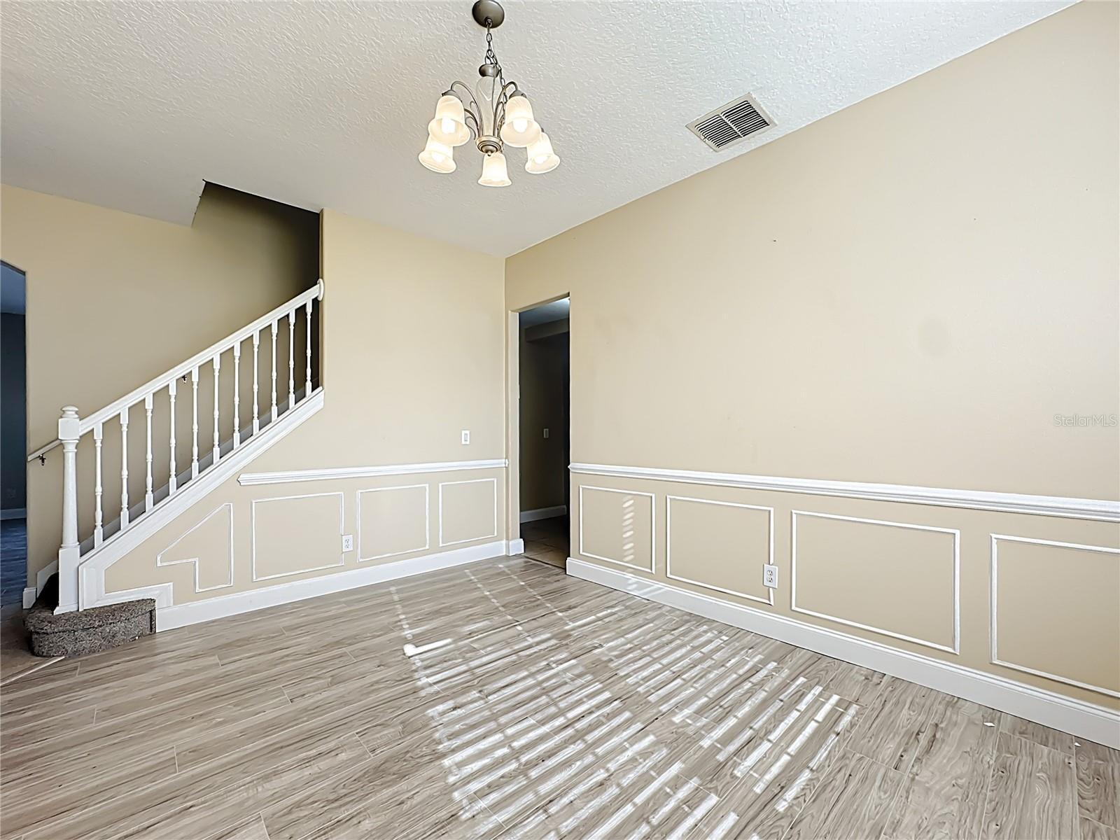 Image 5 of 88 For 9551 Bennington Chase Drive