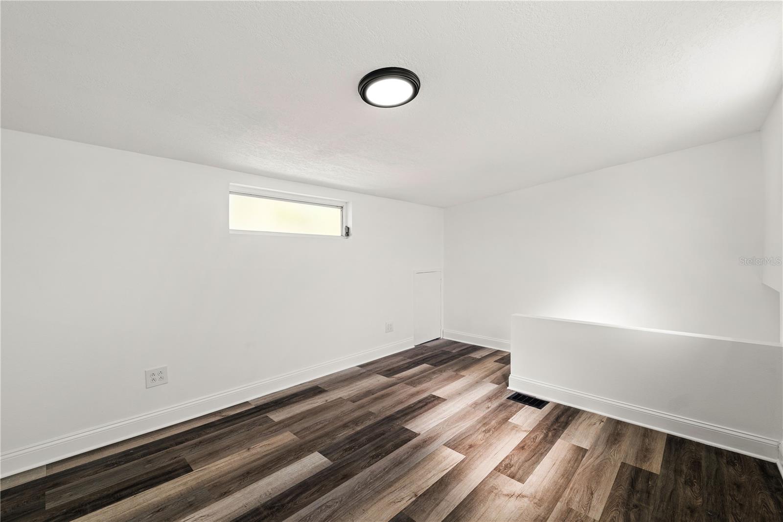 Image 29 of 41 For 1397 43rd Street