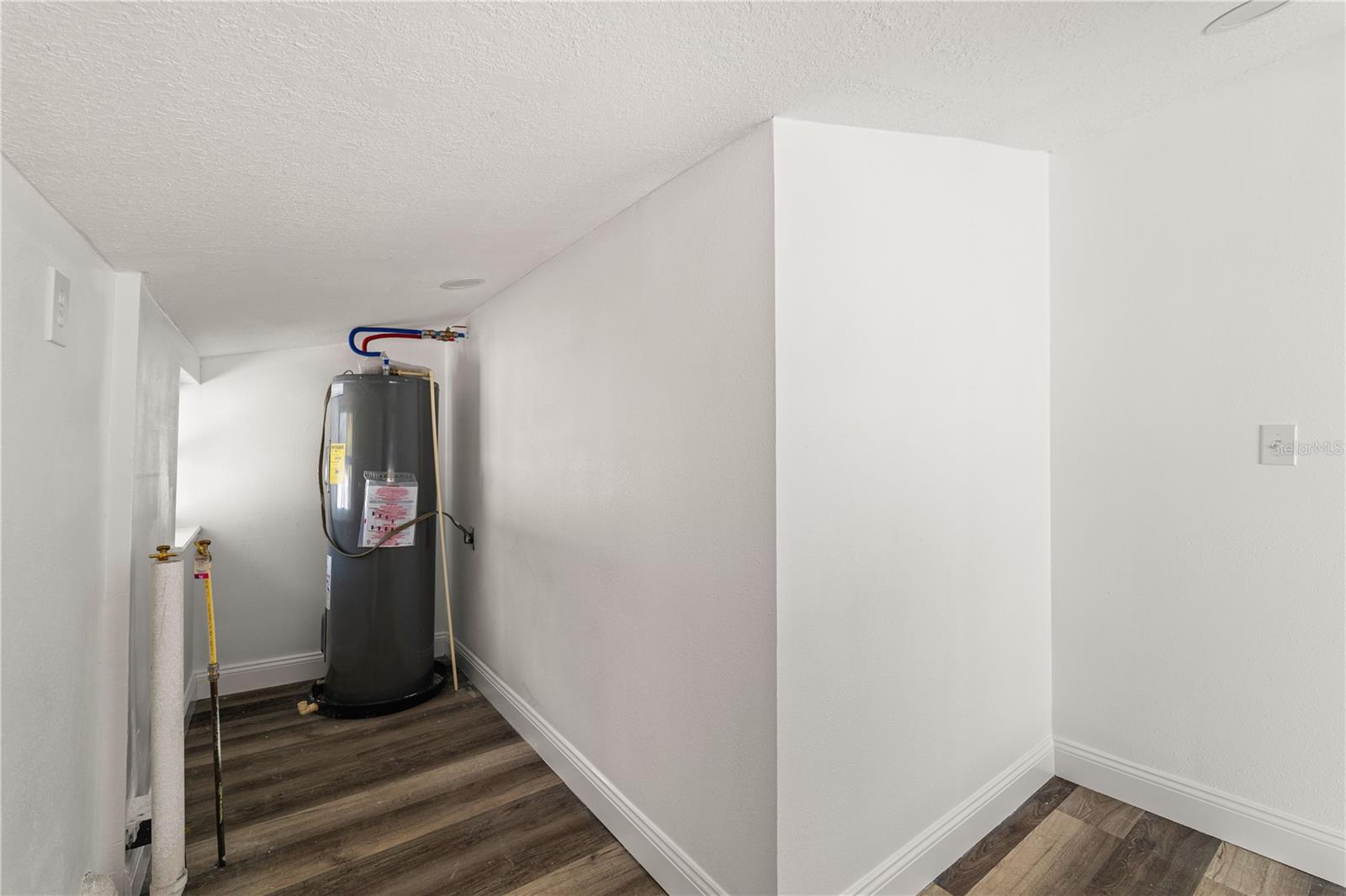Image 31 of 41 For 1397 43rd Street