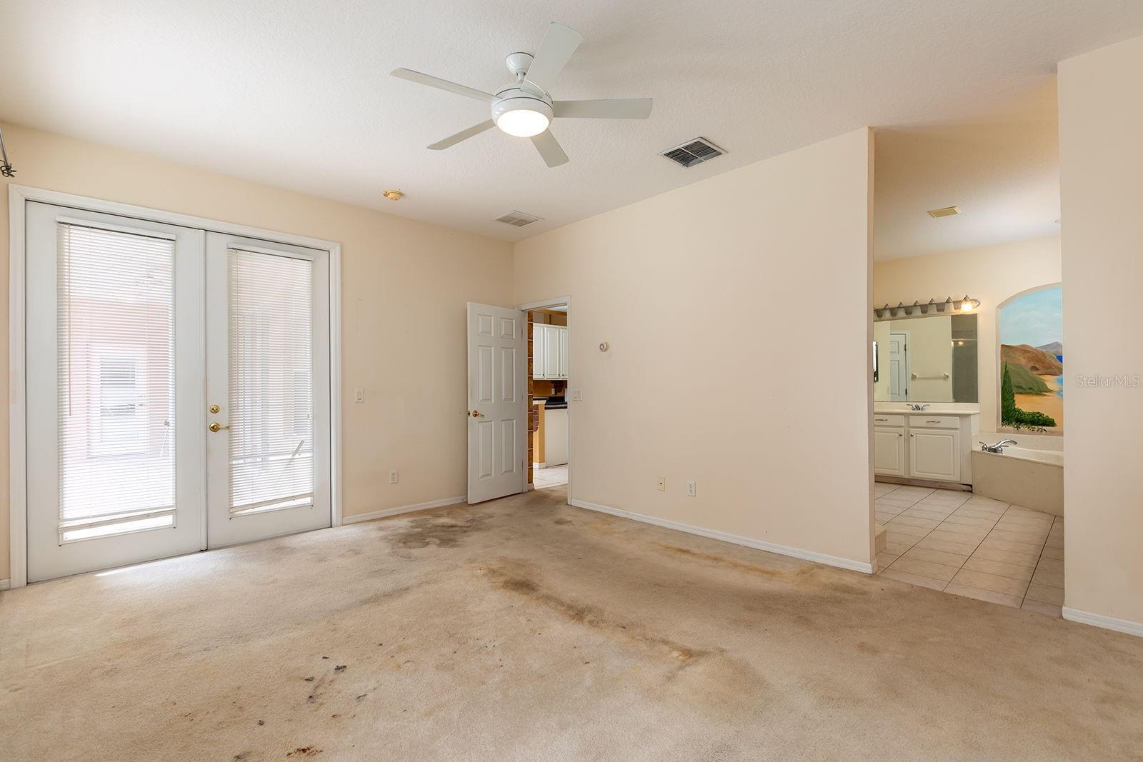 Image 13 of 45 For 14309 Letham Grange Court