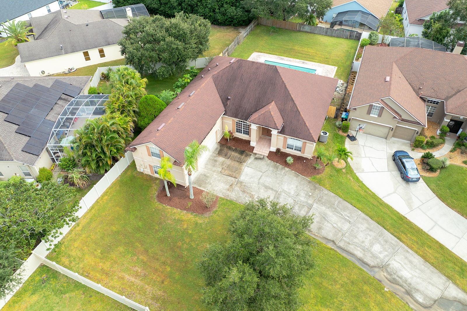 Image 35 of 45 For 14309 Letham Grange Court