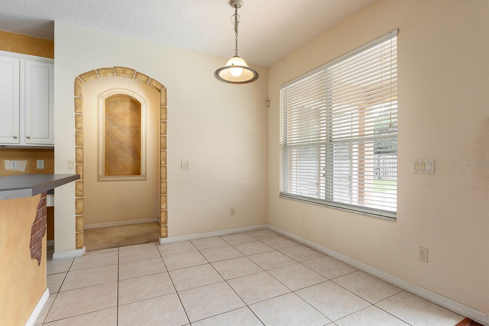 Image 7 of 45 For 14309 Letham Grange Court