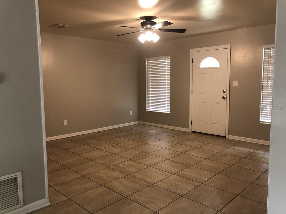 Image 2 of 12 For 1402 39th Drive
