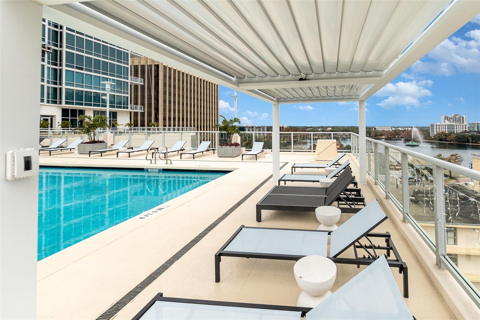 Image 19 of 27 For 150 Robinson Street 2510