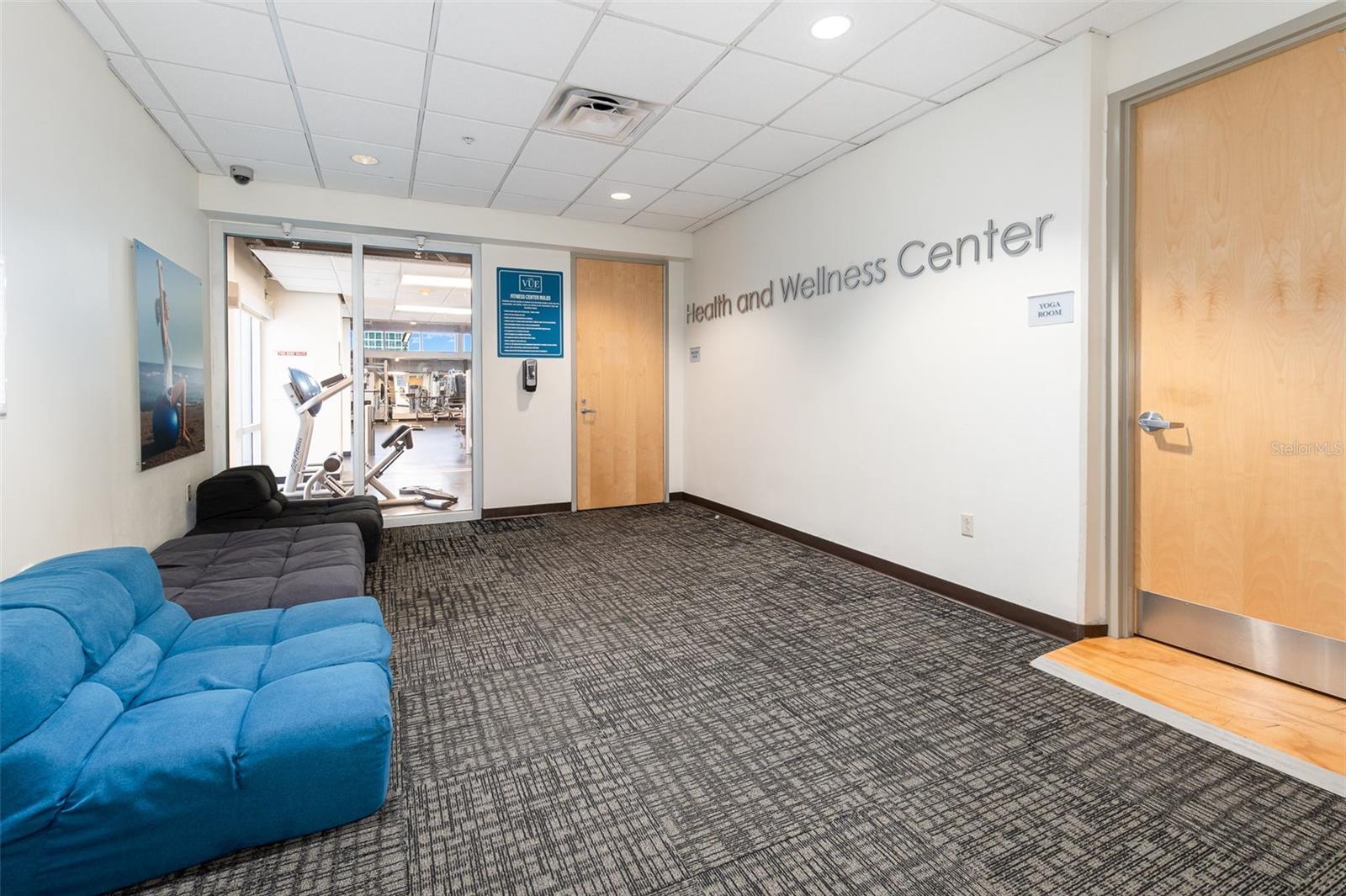 Image 21 of 27 For 150 Robinson Street 2510