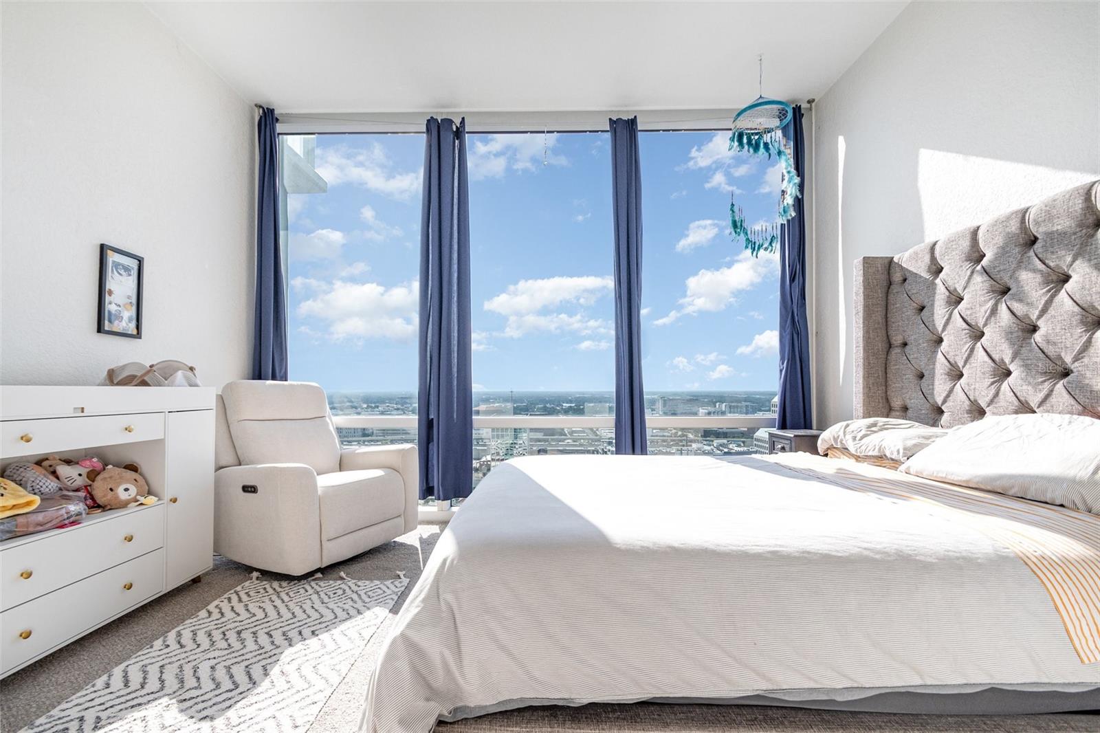 Image 3 of 27 For 150 Robinson Street 2510