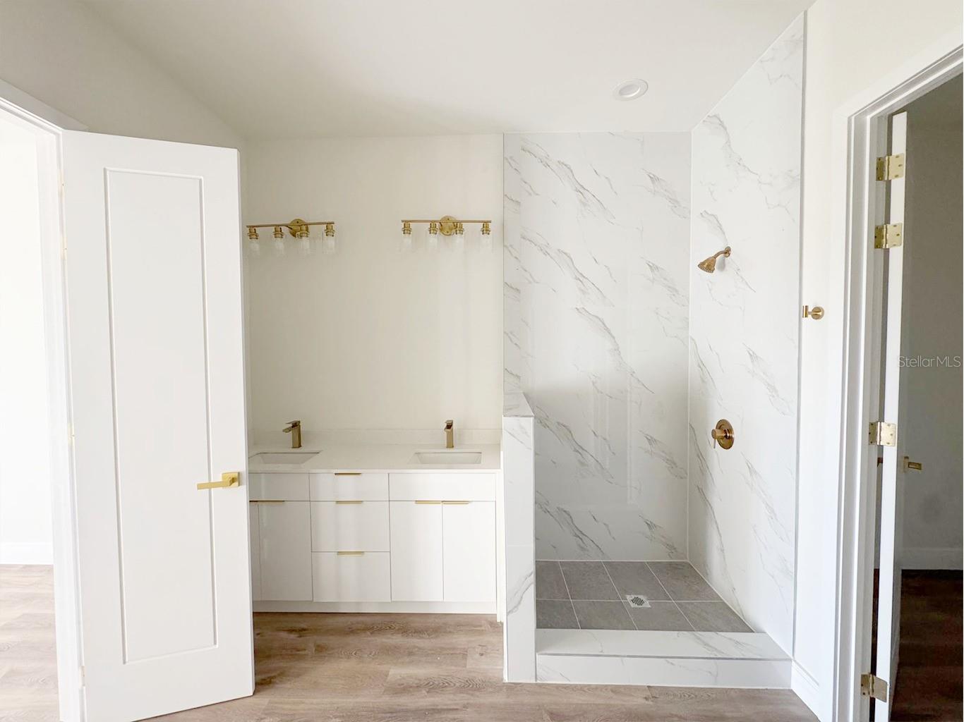 Image 17 of 18 For 14914 San Domingo Boulevard