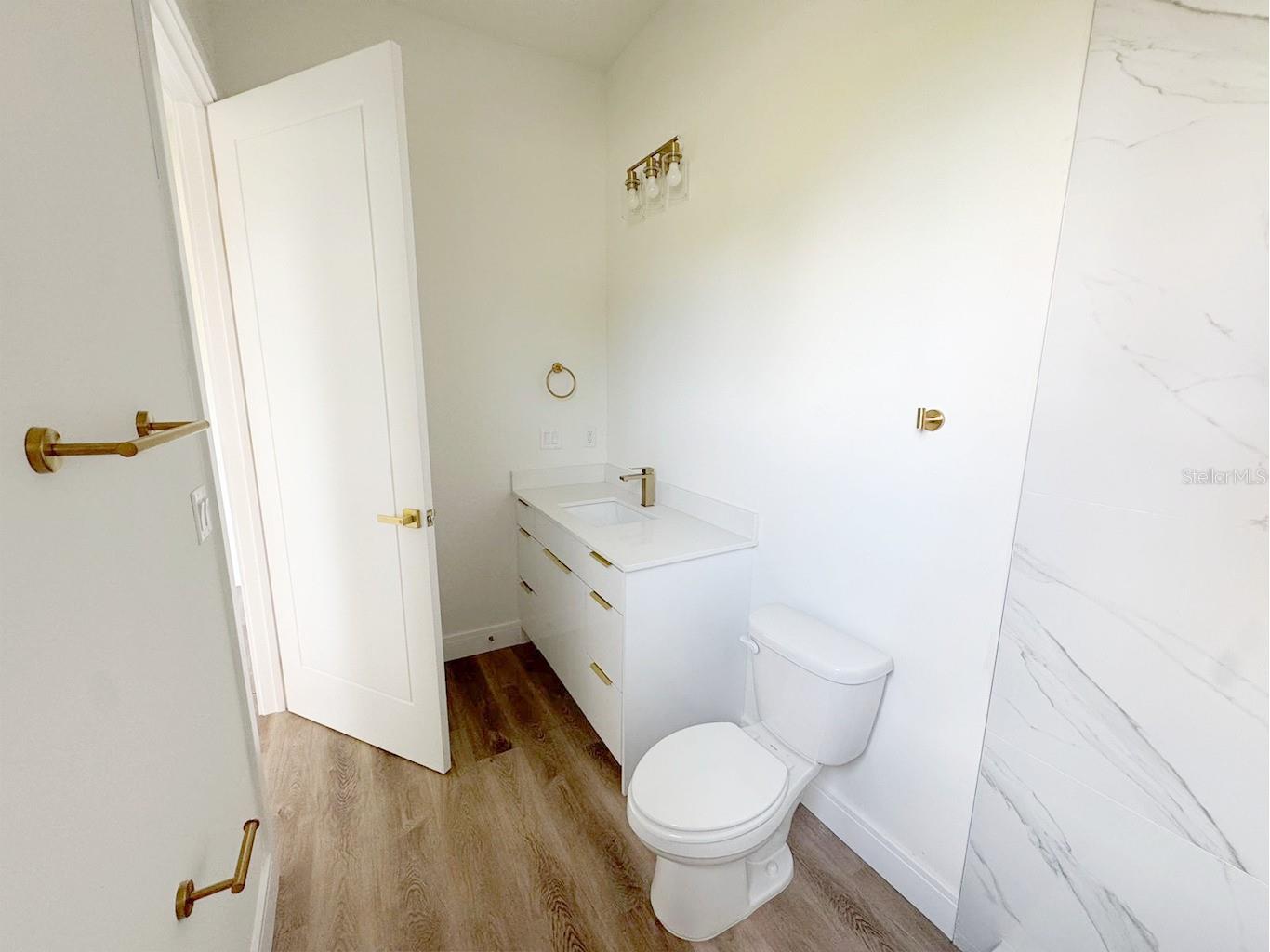 Image 7 of 18 For 14914 San Domingo Boulevard