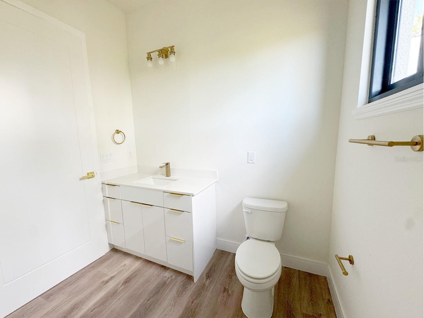 Image 9 of 18 For 14914 San Domingo Boulevard