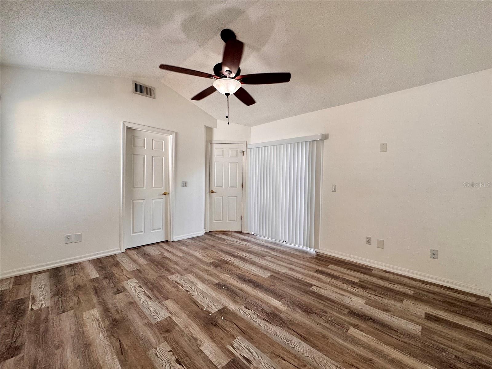 Image 12 of 23 For 1333 Black Willow Trail
