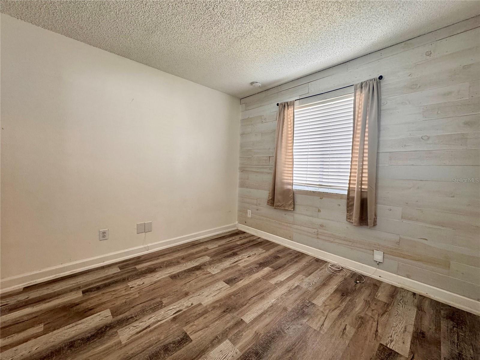 Image 15 of 23 For 1333 Black Willow Trail